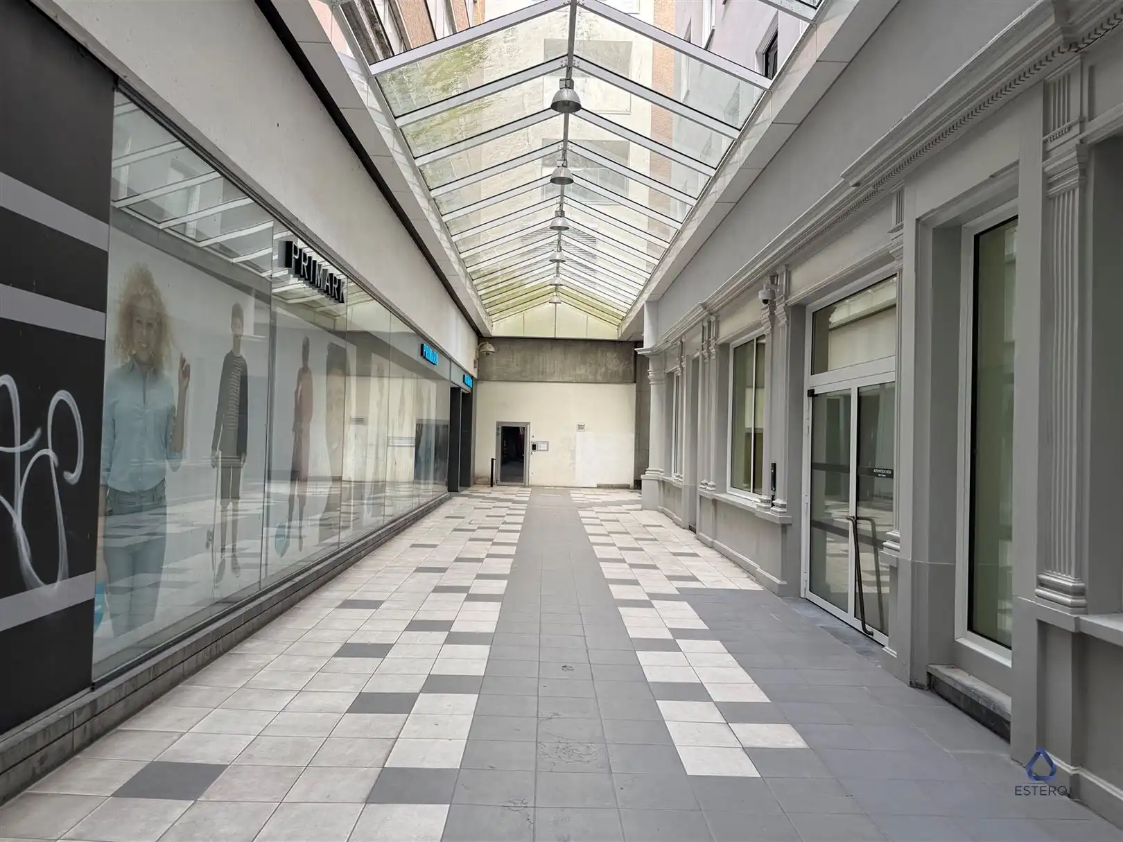 1-slaapkamerappartement met terras te Brussel  foto 2