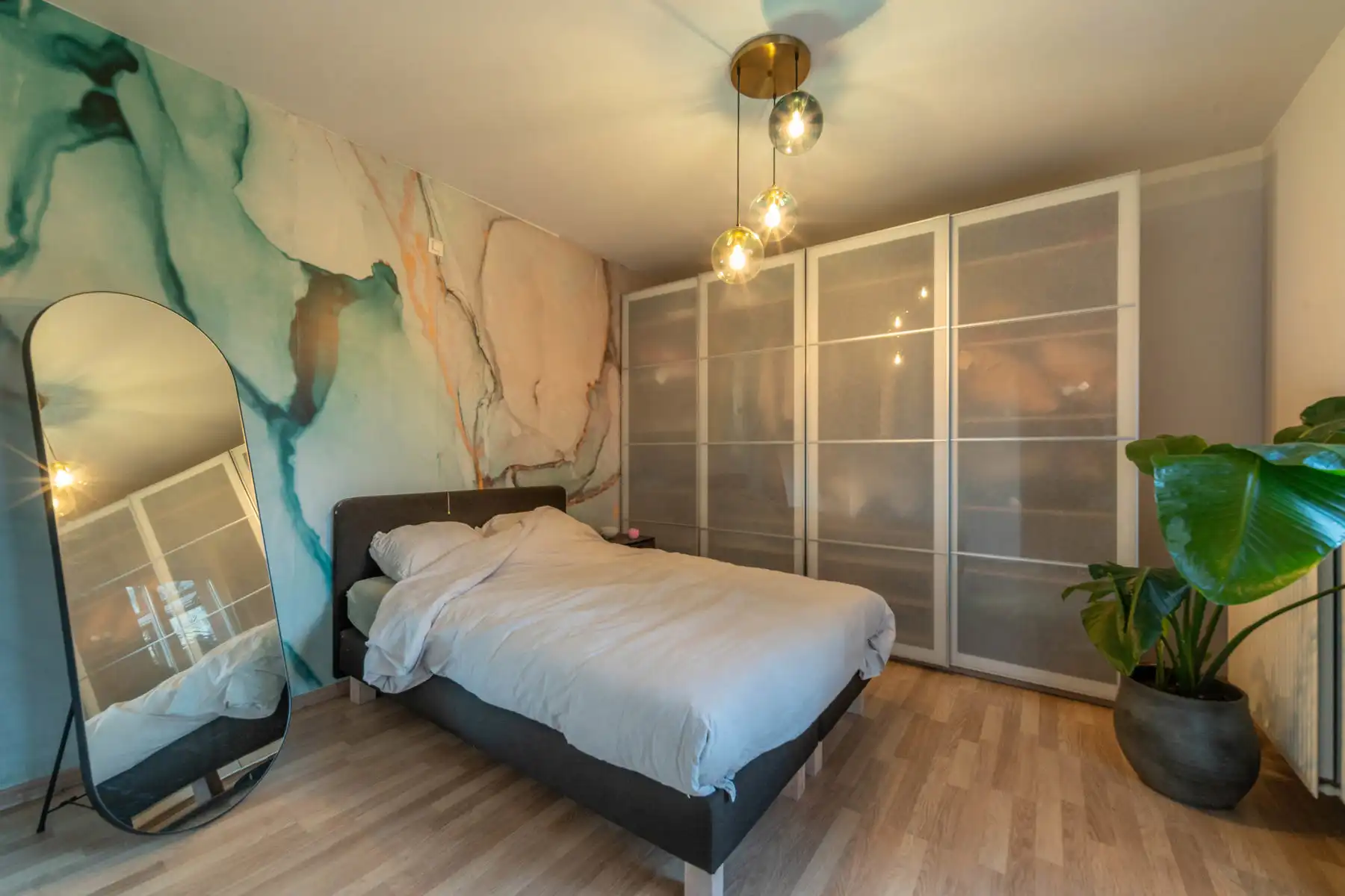 Lichtrijk en knus gelijkvloers appartement op toplocatie in Lier. foto 9