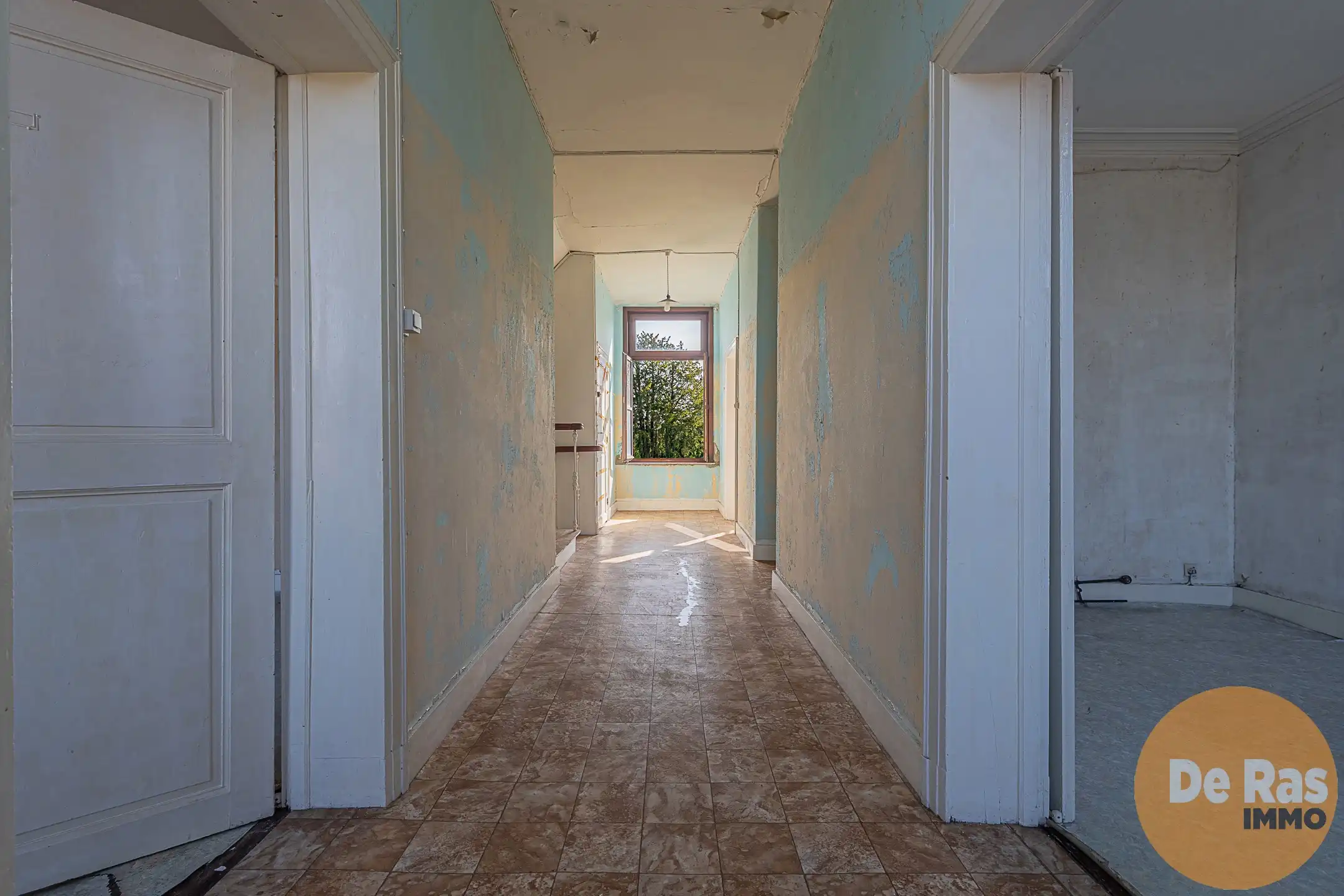 NIEUWERKERKEN - BURGERHUIS MET GROTE TUIN foto 9