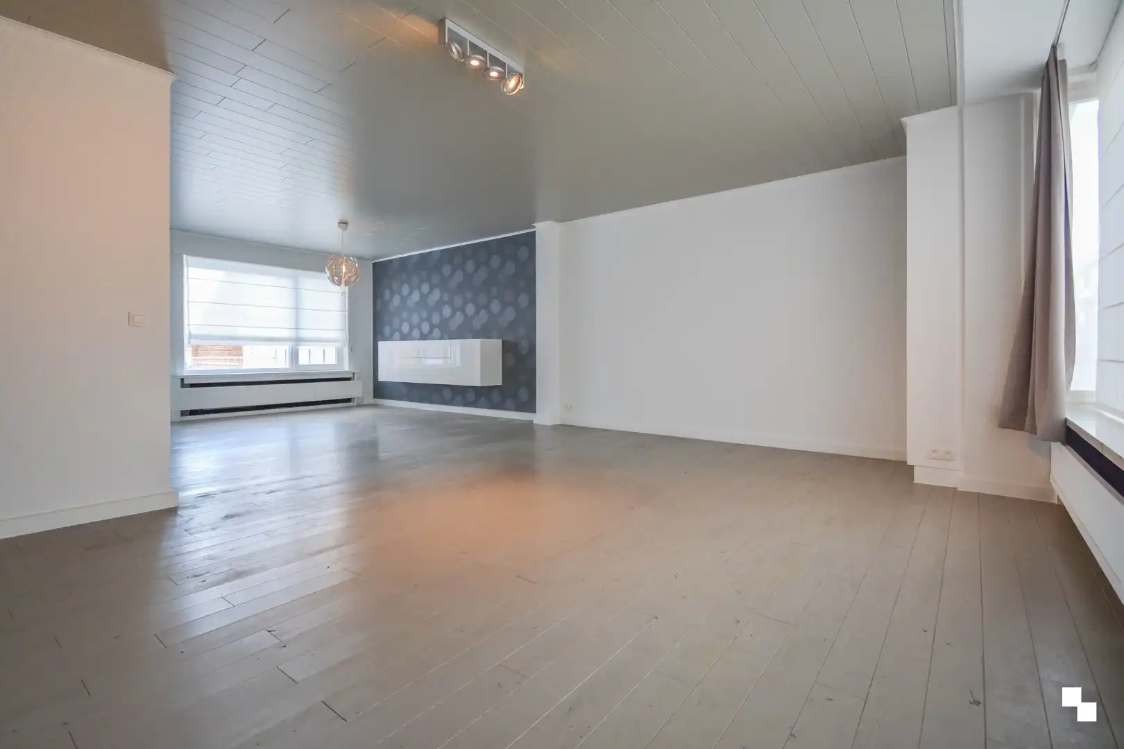 Ruime bel-etagewoning in hartje Izegem foto 5