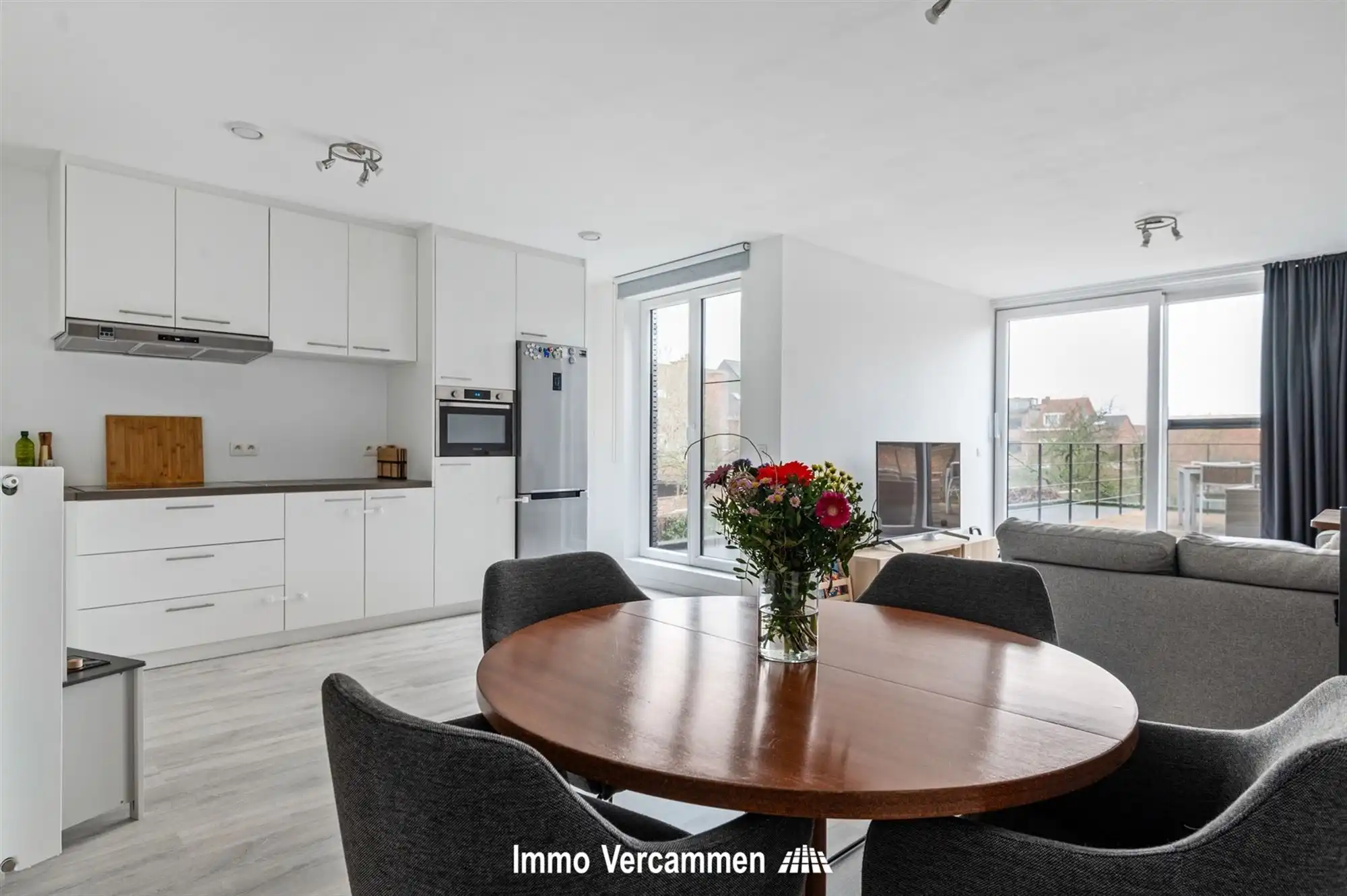 Verrassend ruim duplexappartement te Duffel foto 3