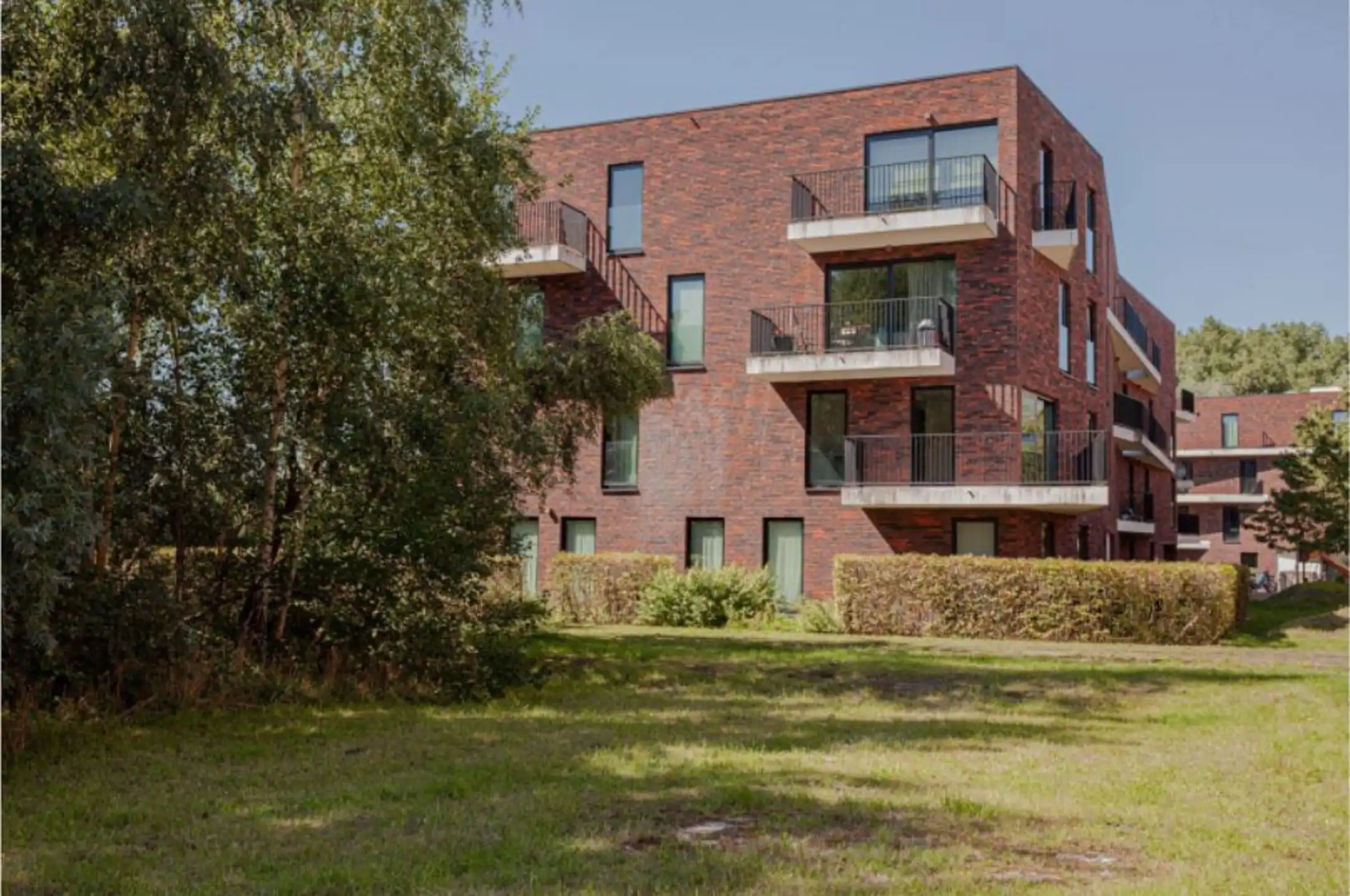 Staanplaats in kelderverdieping foto 3