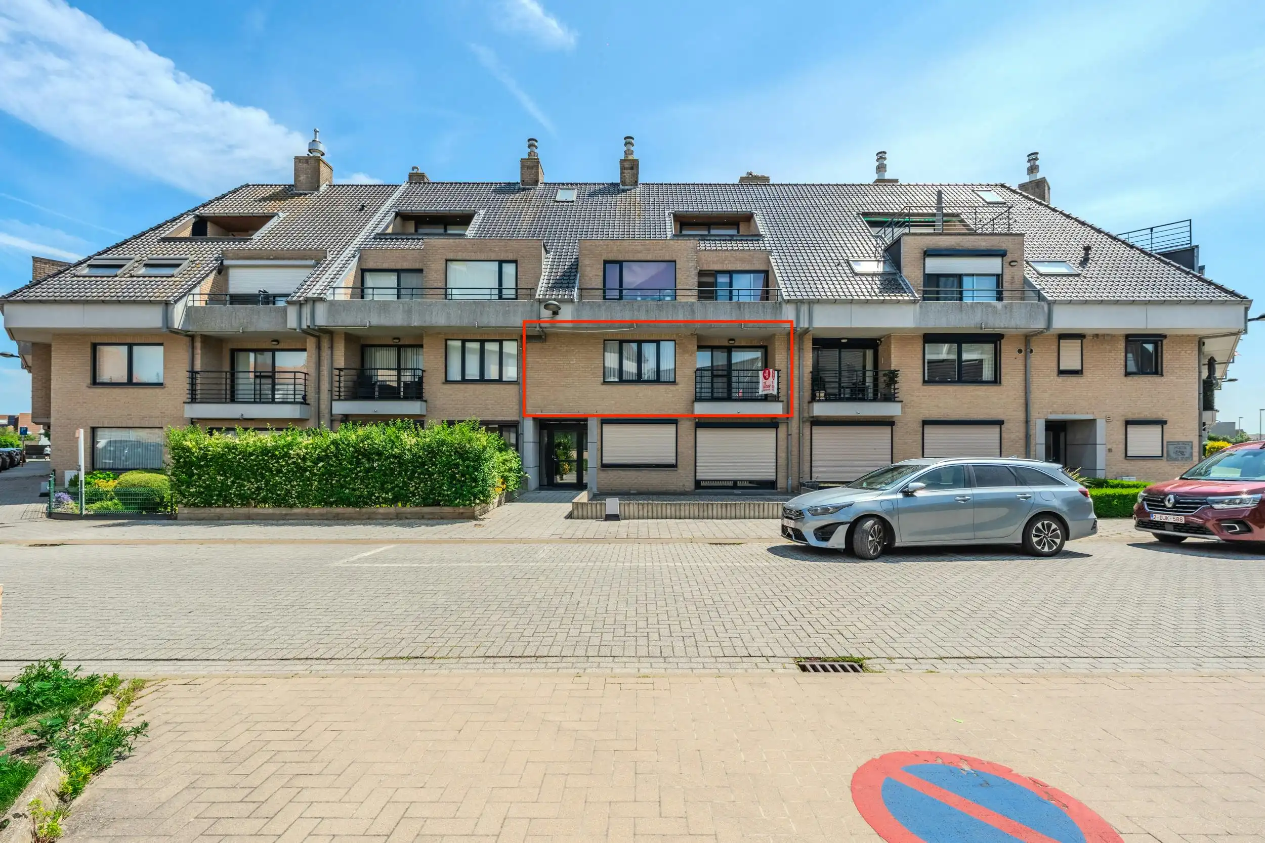Instapklaar appartement met 2 slaapkamers op rustige ligging foto 3