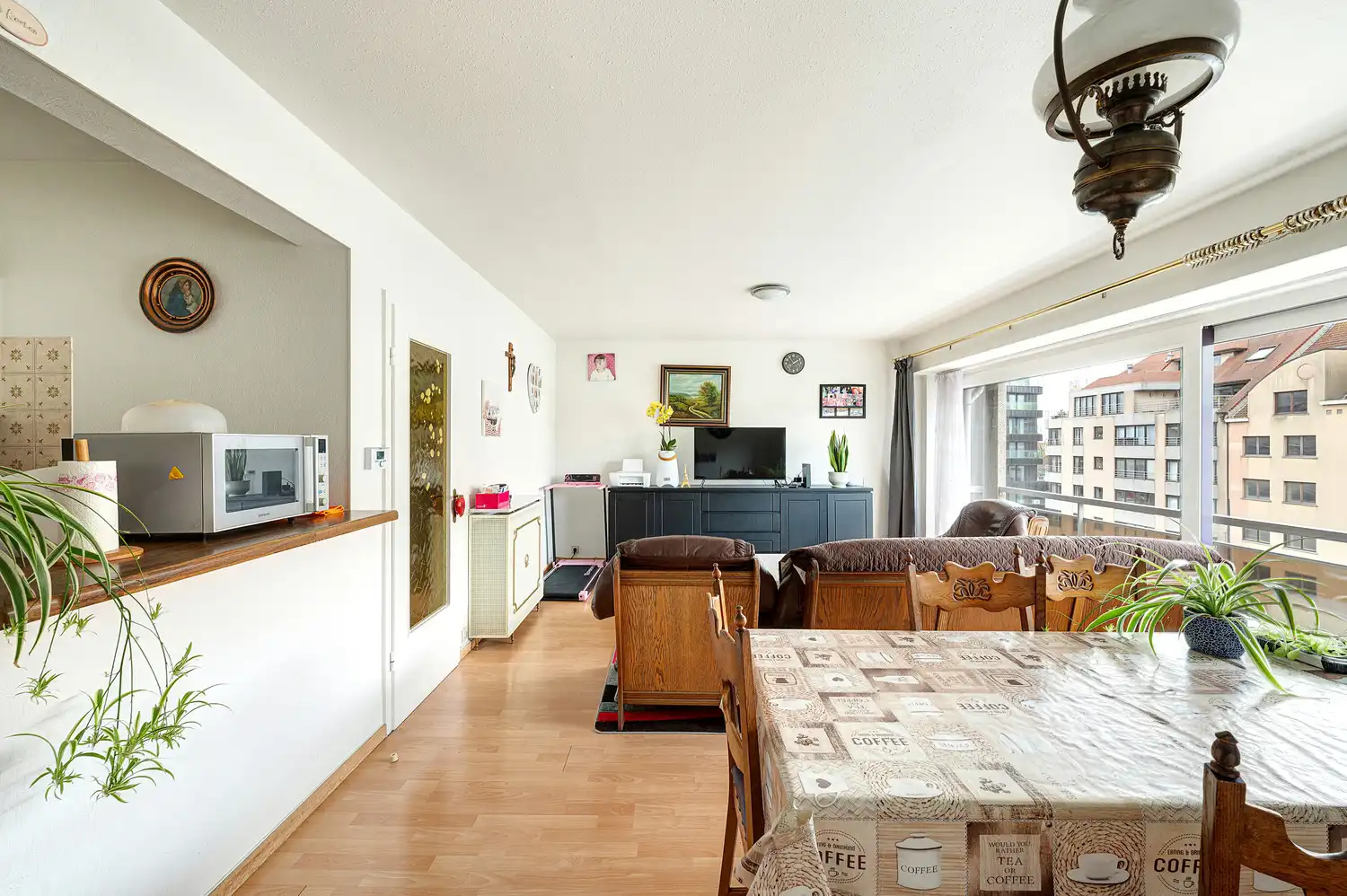 Zongericht 2-slaapkamer appartement net achter de Zeedijk foto 3