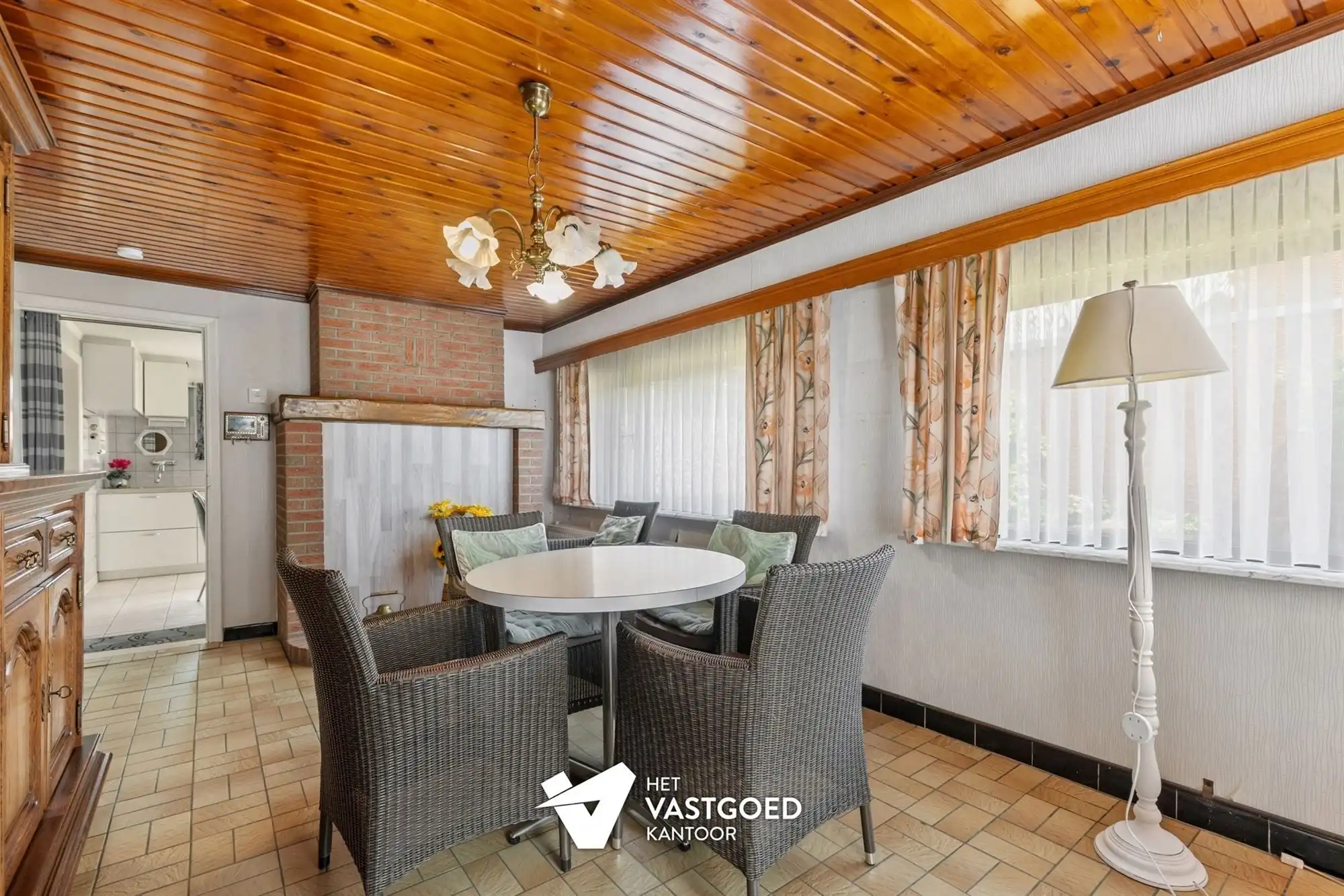 PERFECT ONDERHOUDEN WONING OP PRACHTIG PERCEEL NABIJ KEIHEUVEL foto 8