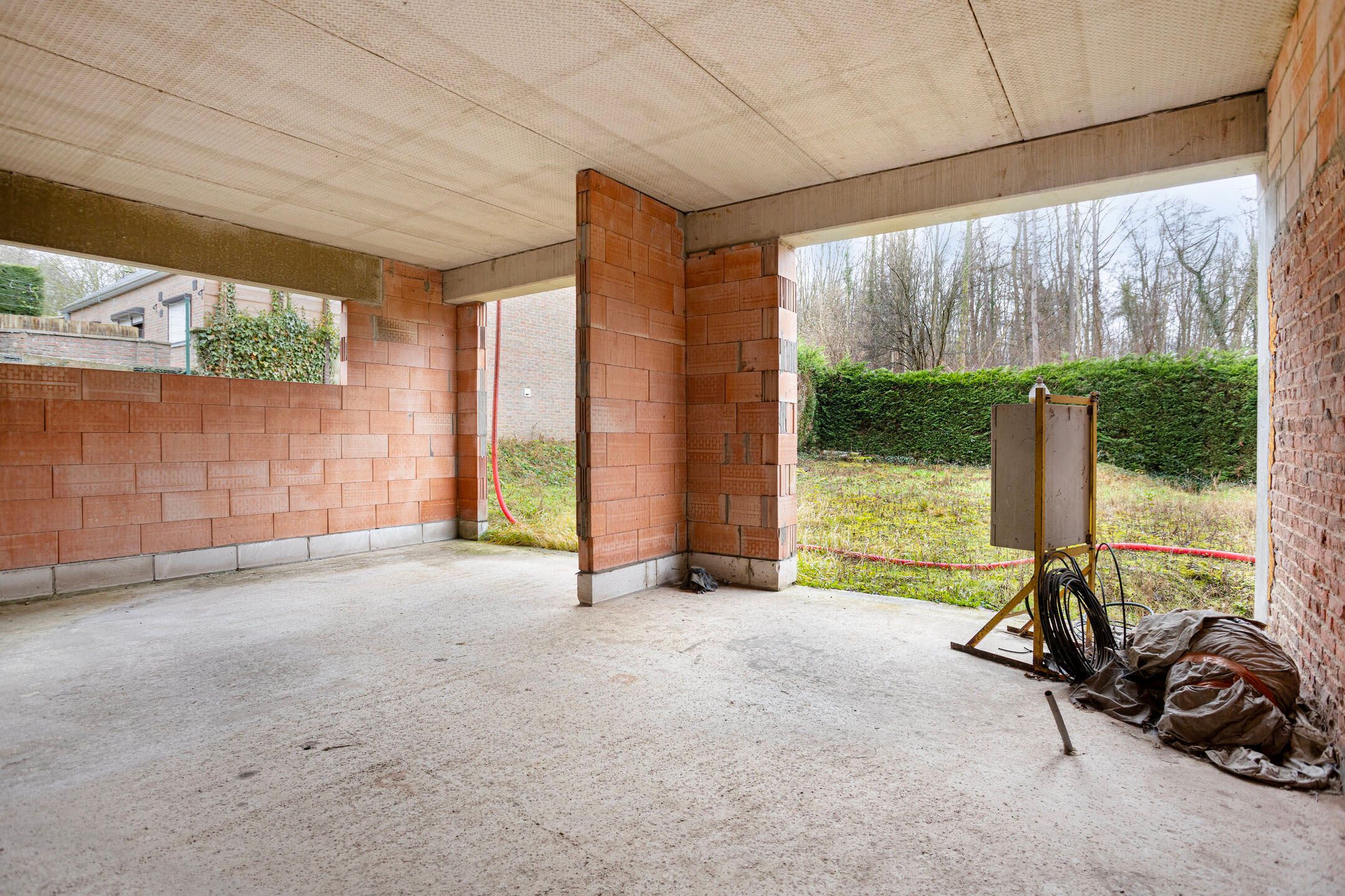 Uitzonderlijke ruwbouw met royale ruimtes te Meldert foto 9