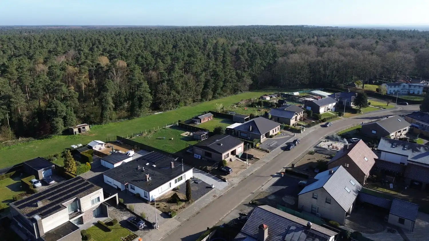 Gelijkvloerse halfopen woning met praktische tuin in Lanaken foto 17