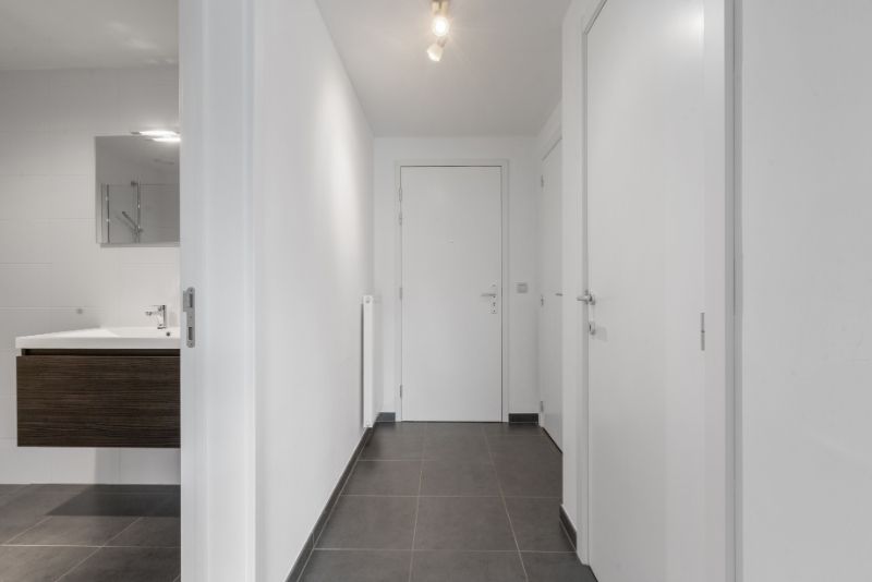 Instapklaar gelijkvloers appartement in het hart van Lokeren! foto 10