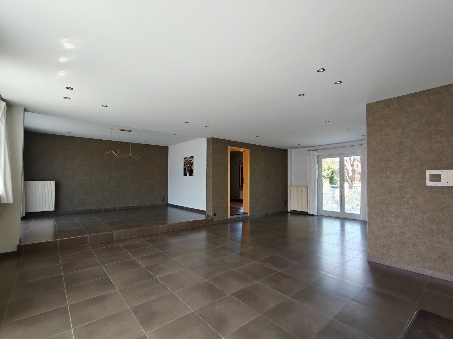 Ruime bel-étagewoning met garage, tuin en vier slaapkamers  foto 3