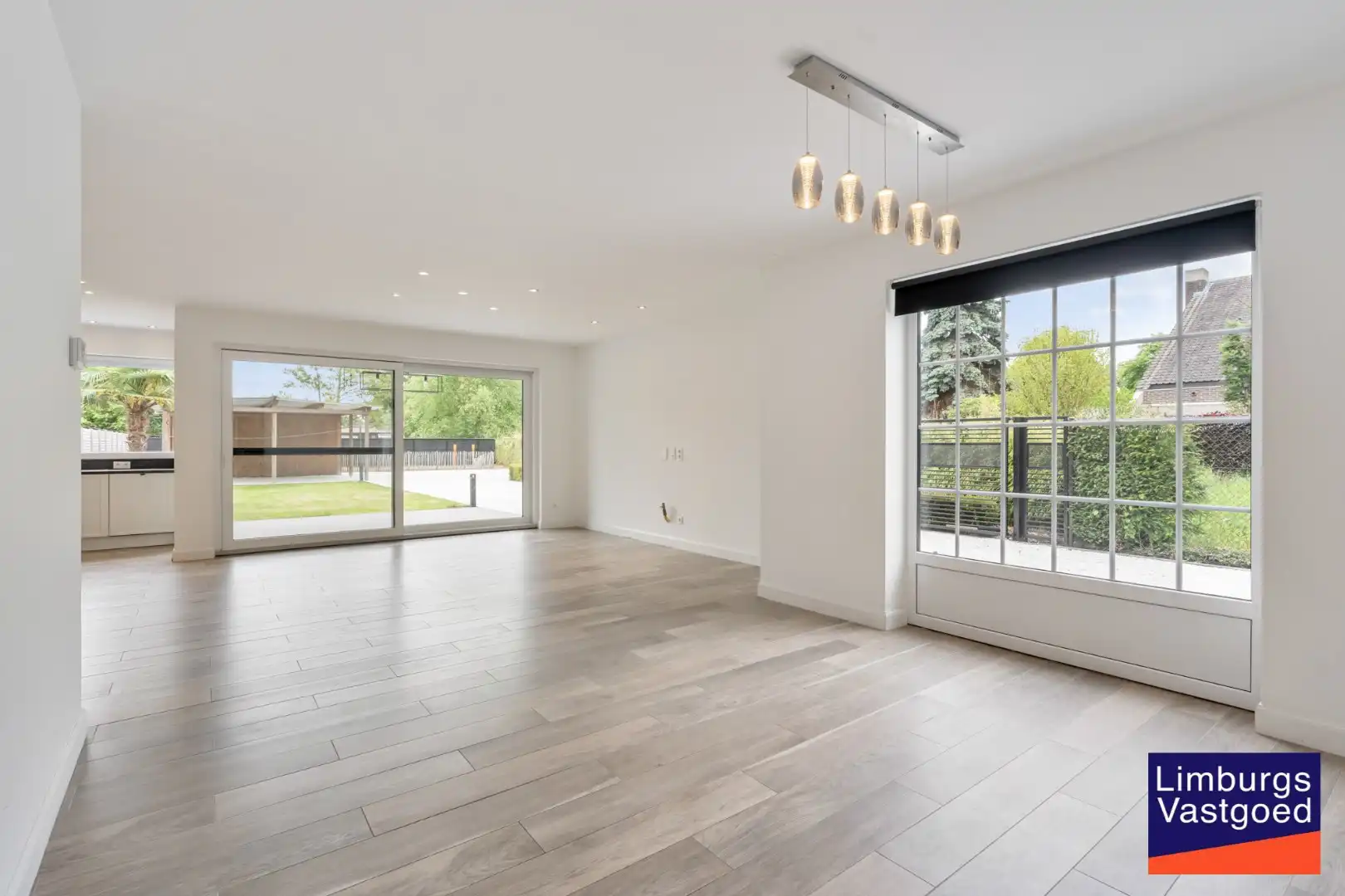 Exclusieve gezinswoning, 283m², 5 slpk, praktijkruimte op toplocatie foto 4