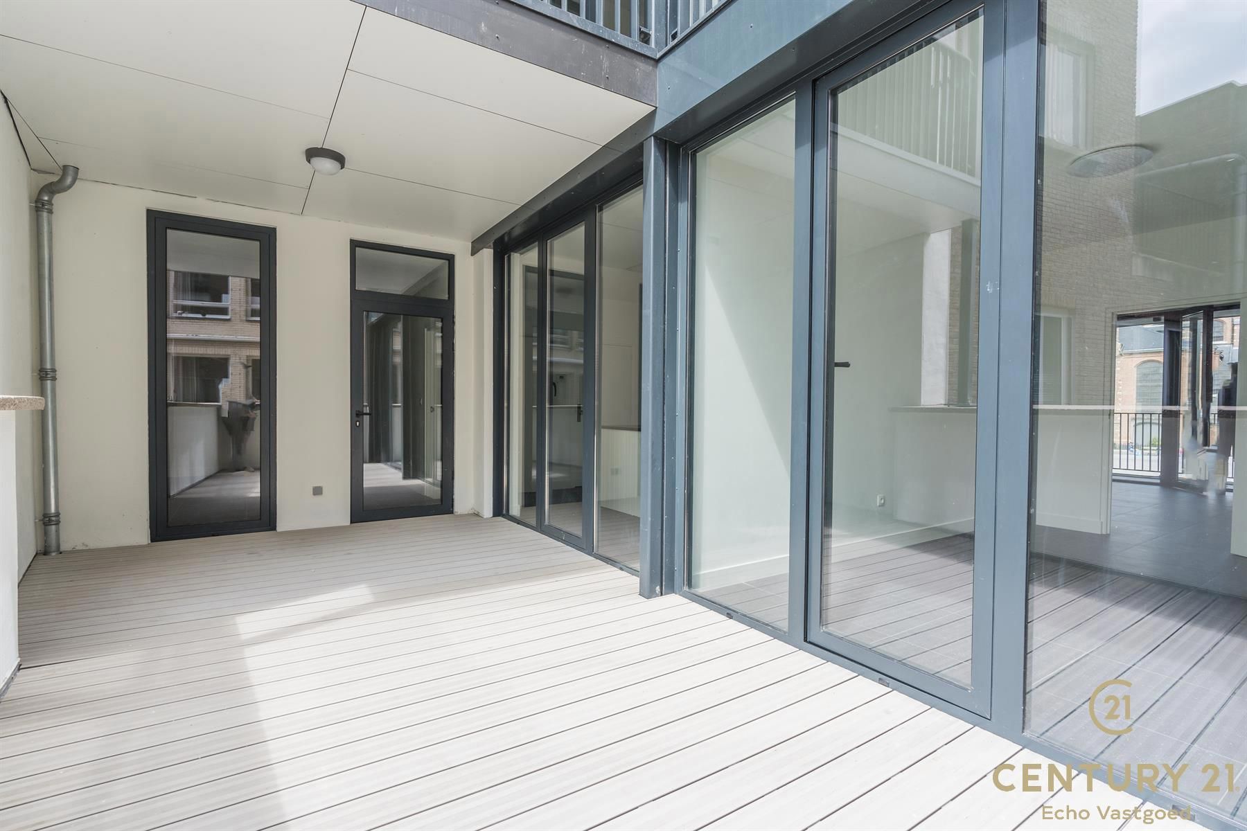 Luxe 2-slaapkamerappartement te huur op toplocatie foto 16