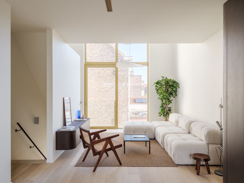 Architecturale nieuwbouw ‘townhouse’ met zicht op het water en meerdere terrassen foto 5