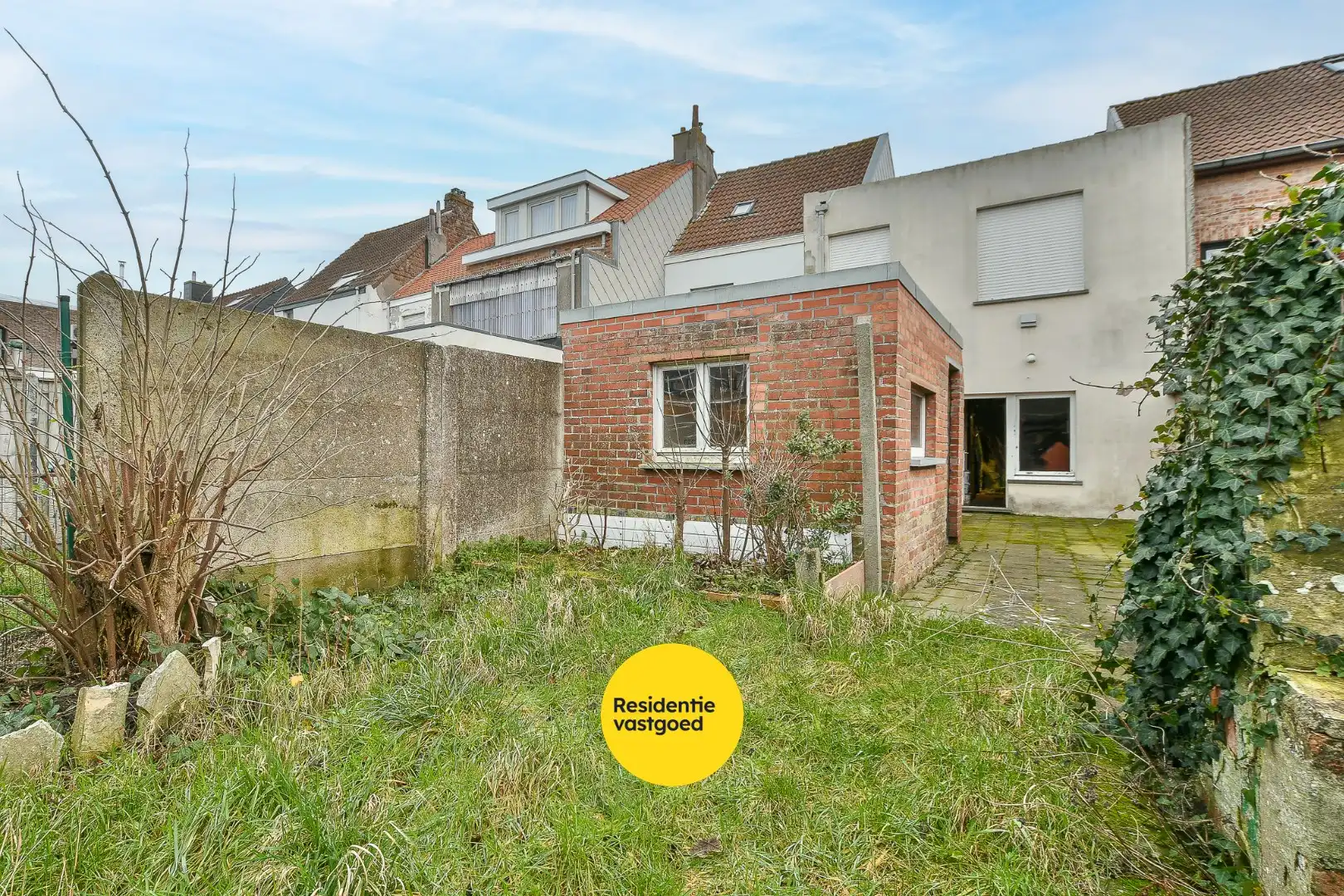 Rijwoning met veel potentieel, garage en tuin nabij centrum Blankenberge foto 5