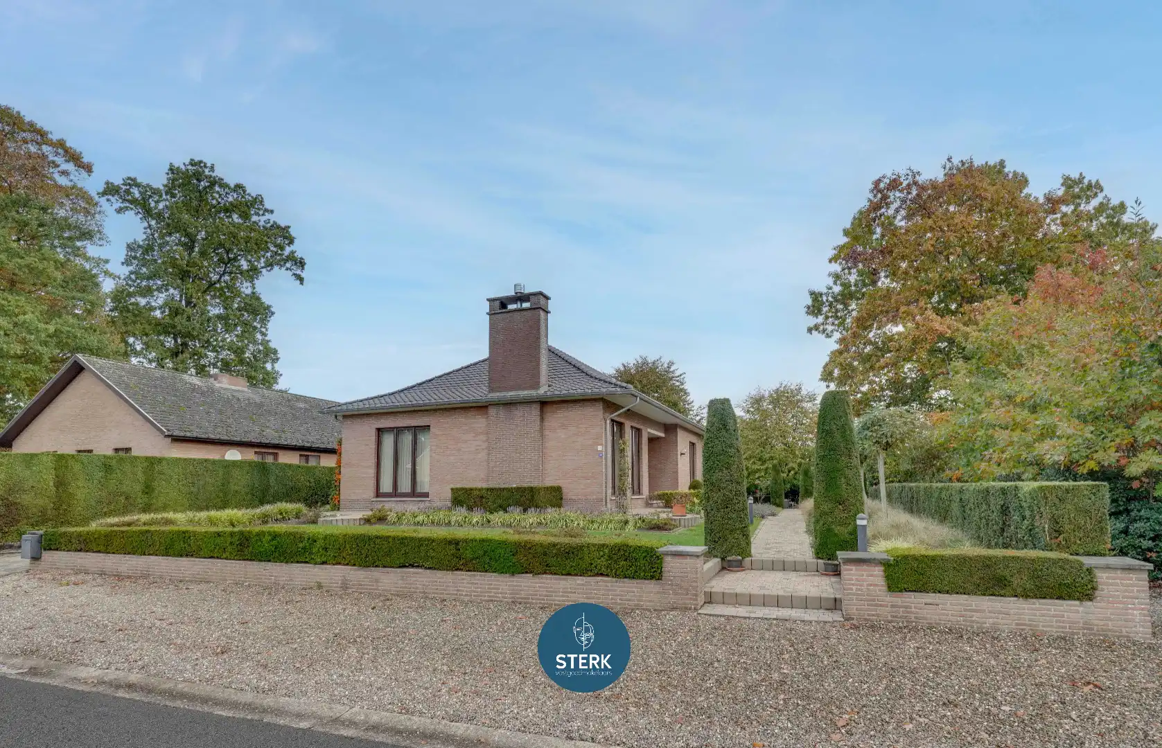 VRIJSTAANDE WONING MET EEN PRACHTIGE TUIN OP EEN GELIEFDE LOCATIE TE LANAKEN ! foto 23