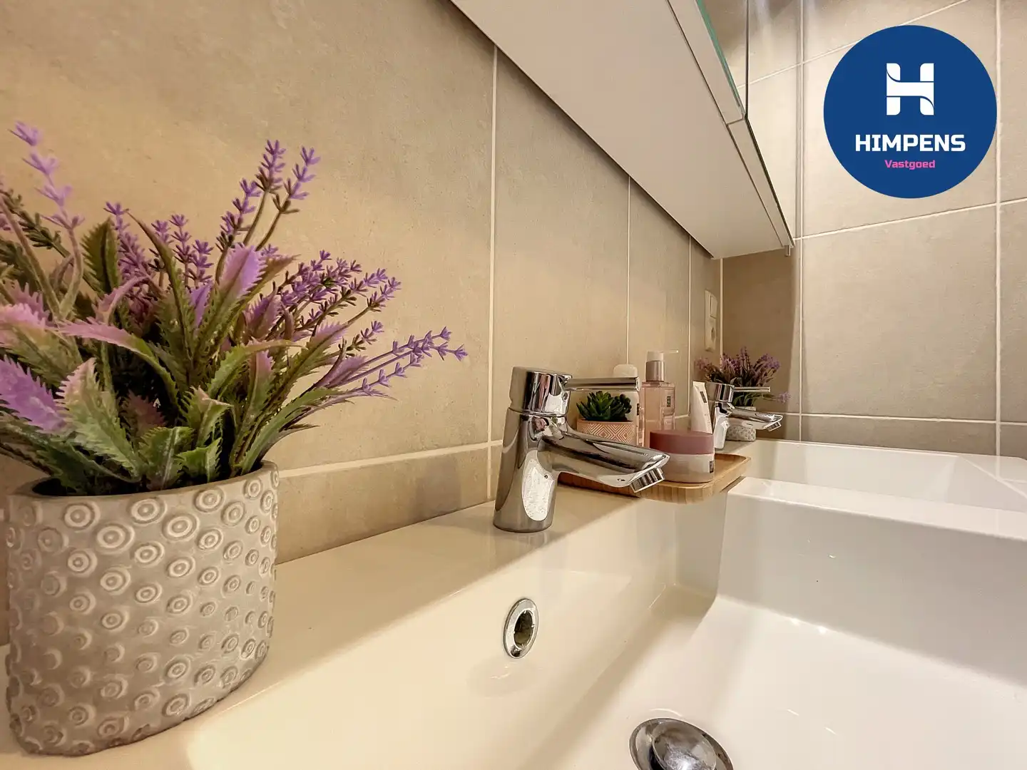 Instapklaar appartement met terras in Koksijde foto 14