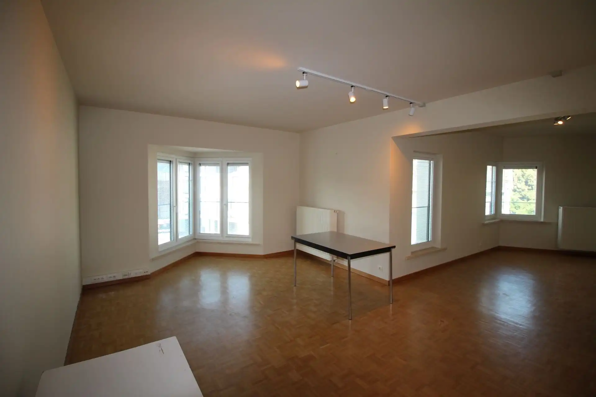 Verzorgde kantoor- of praktijkruimte, 120m², in het centrum. foto 8