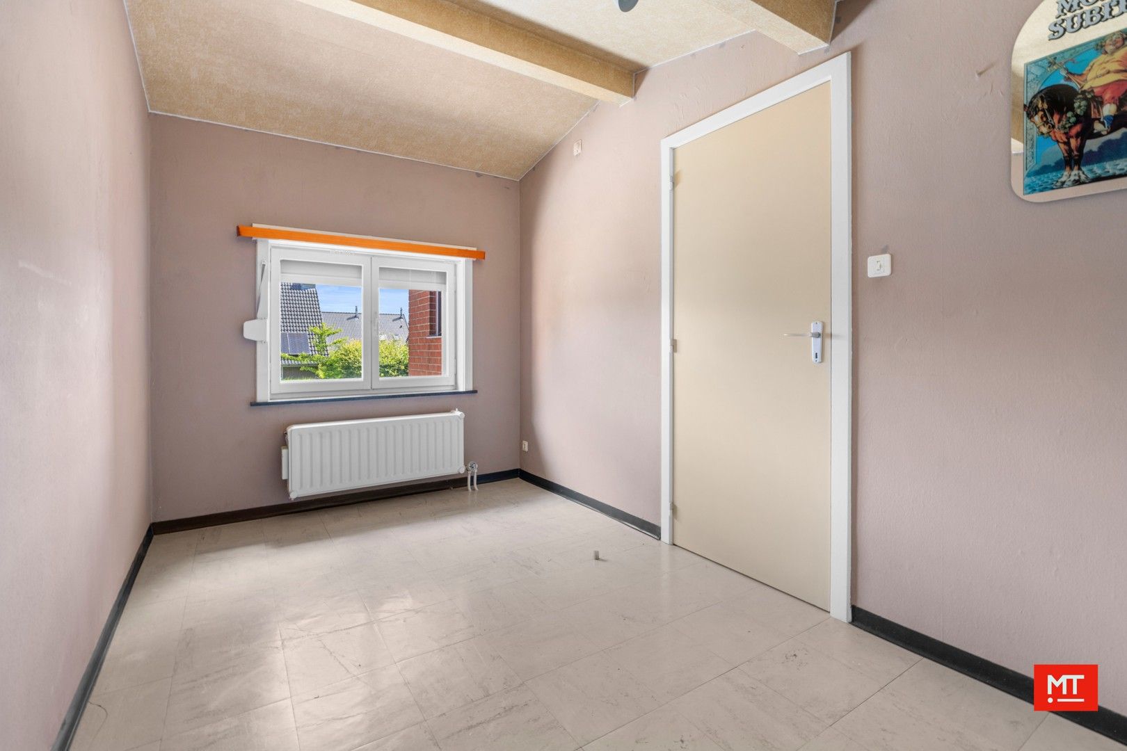 Ruime halfopen woning met 4 slaapkamers, tuin en garage in een rustige en kindvriendelijke wijk foto 10
