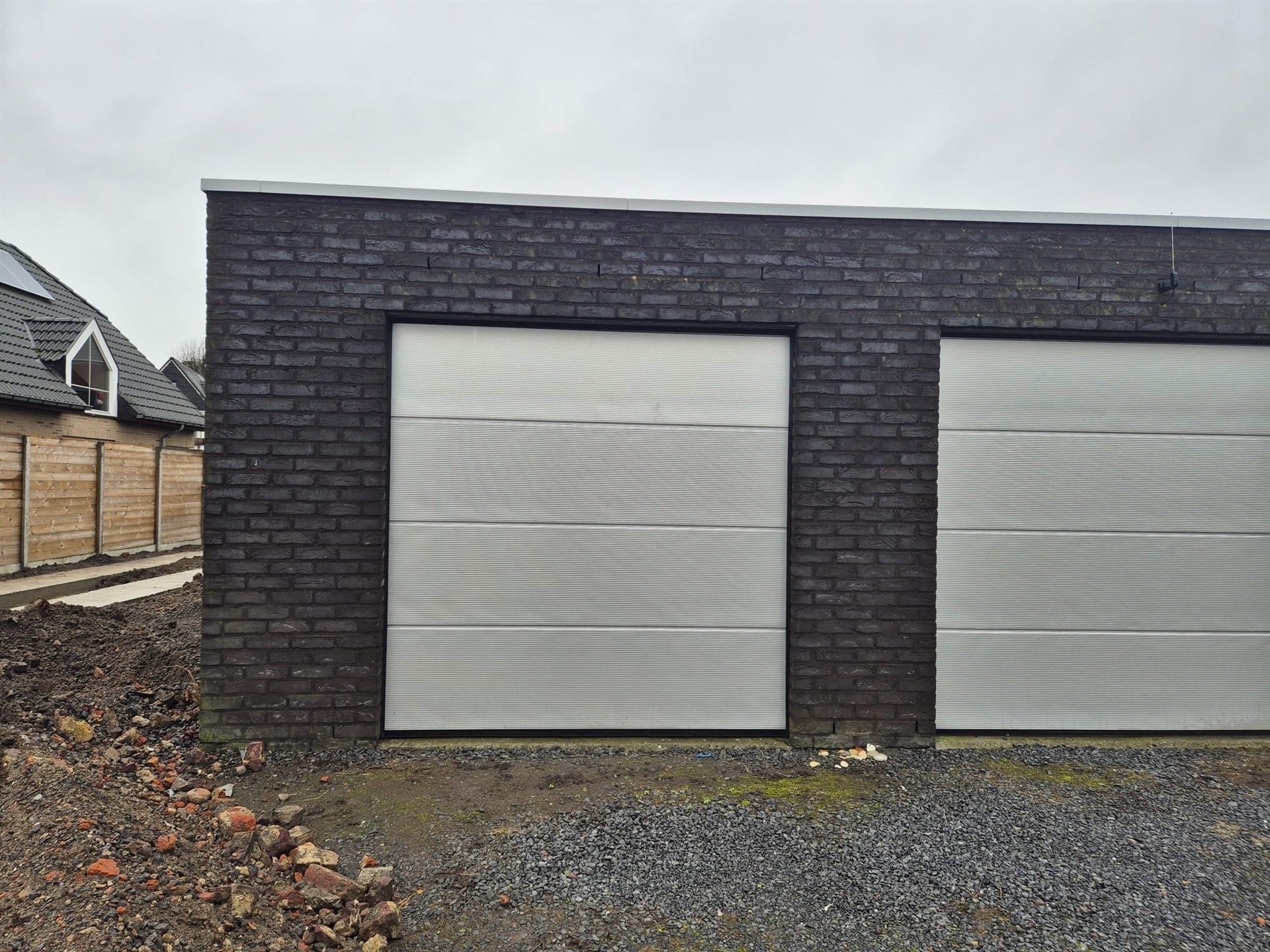 Rustig gelegen woning met tuin en garage. foto 28
