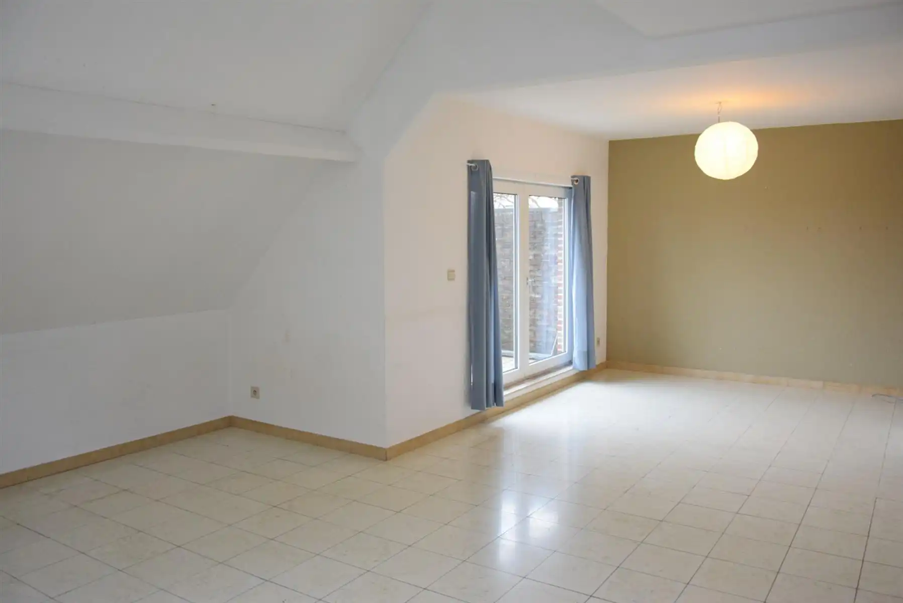 Instapklaar 2-slaapkamerappartement nabij Maastricht foto 6