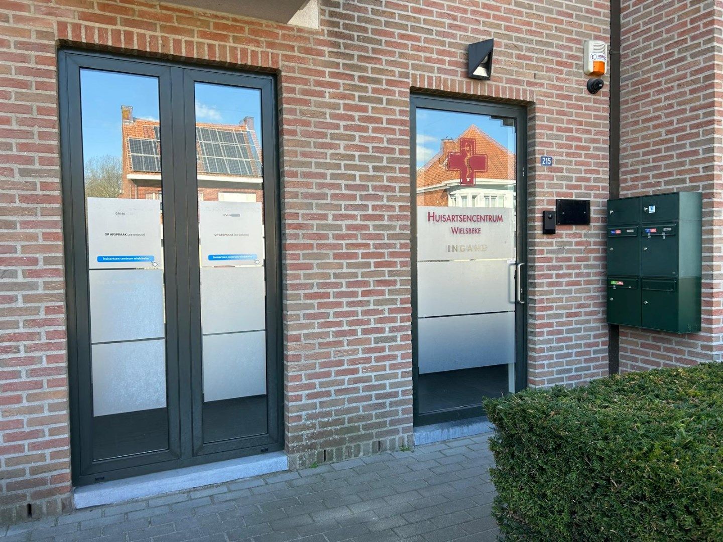 Huisartsencentrum Wielsbeke TE KOOP foto 2