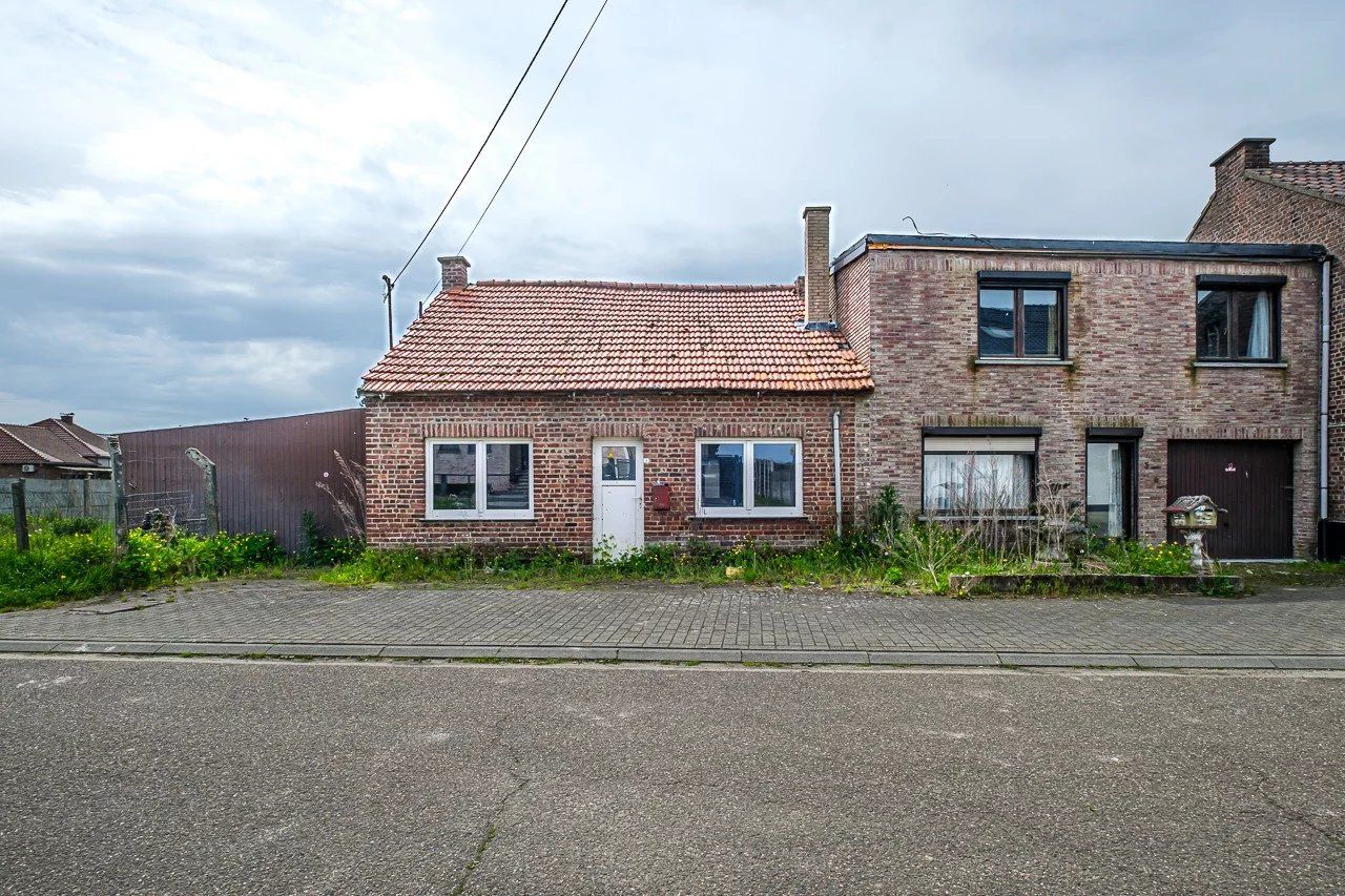 Hoofdfoto van de publicatie: Te renoveren woning