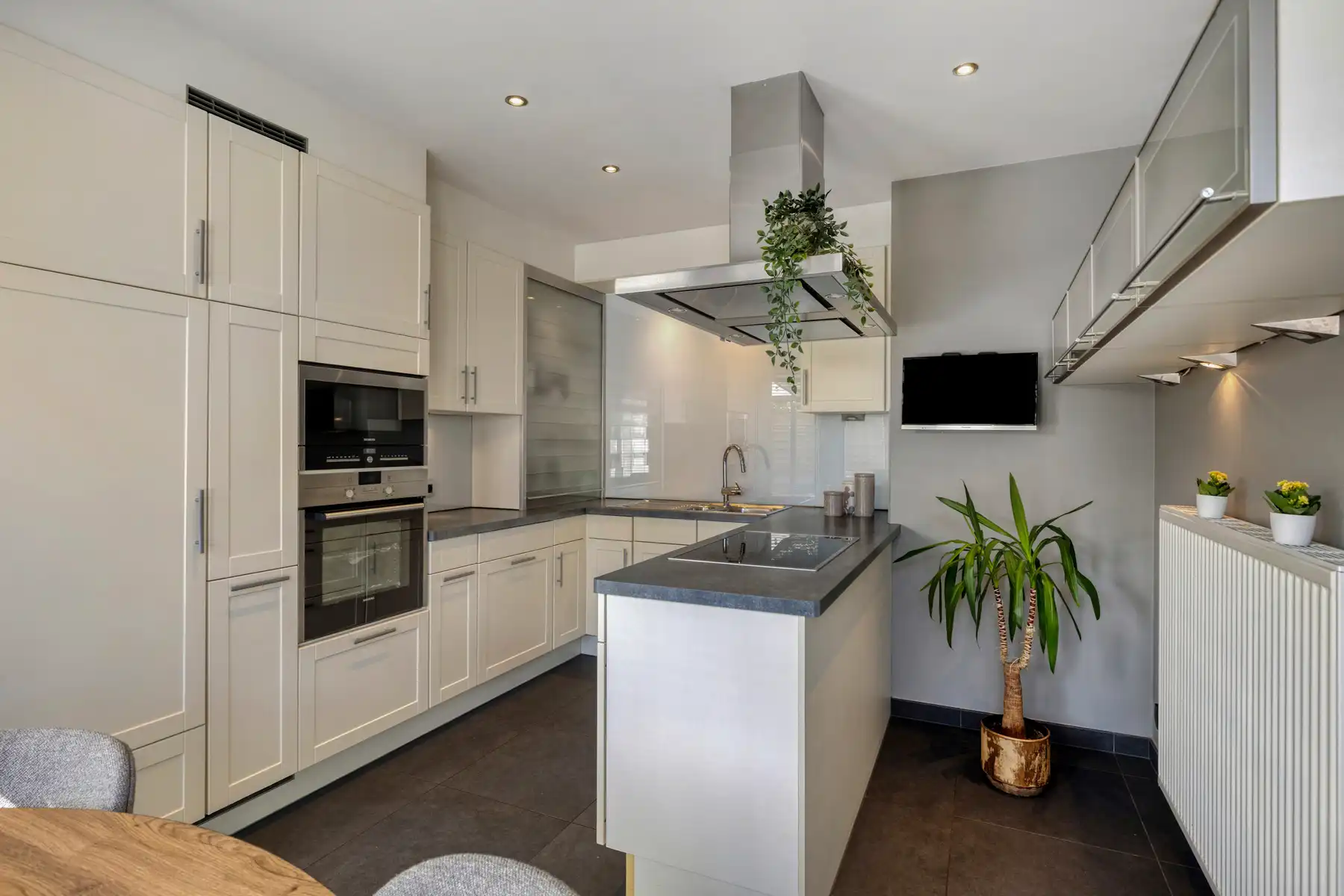 Prachtig afgewerkte villa met uitstekende ligging en EPC A foto 8