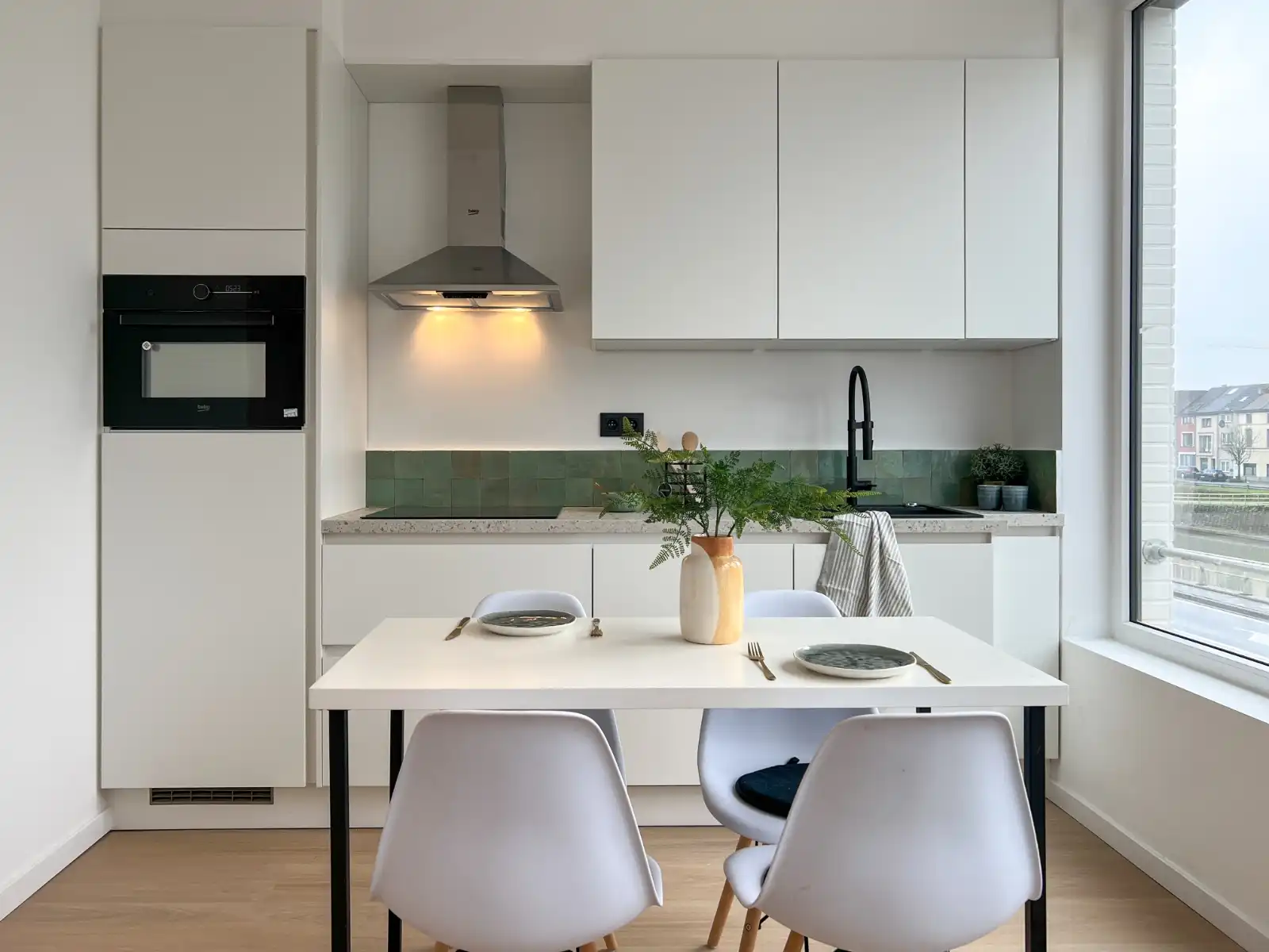 Gerenoveerd appartement (1 slaapkamer) met leuk terras foto 7