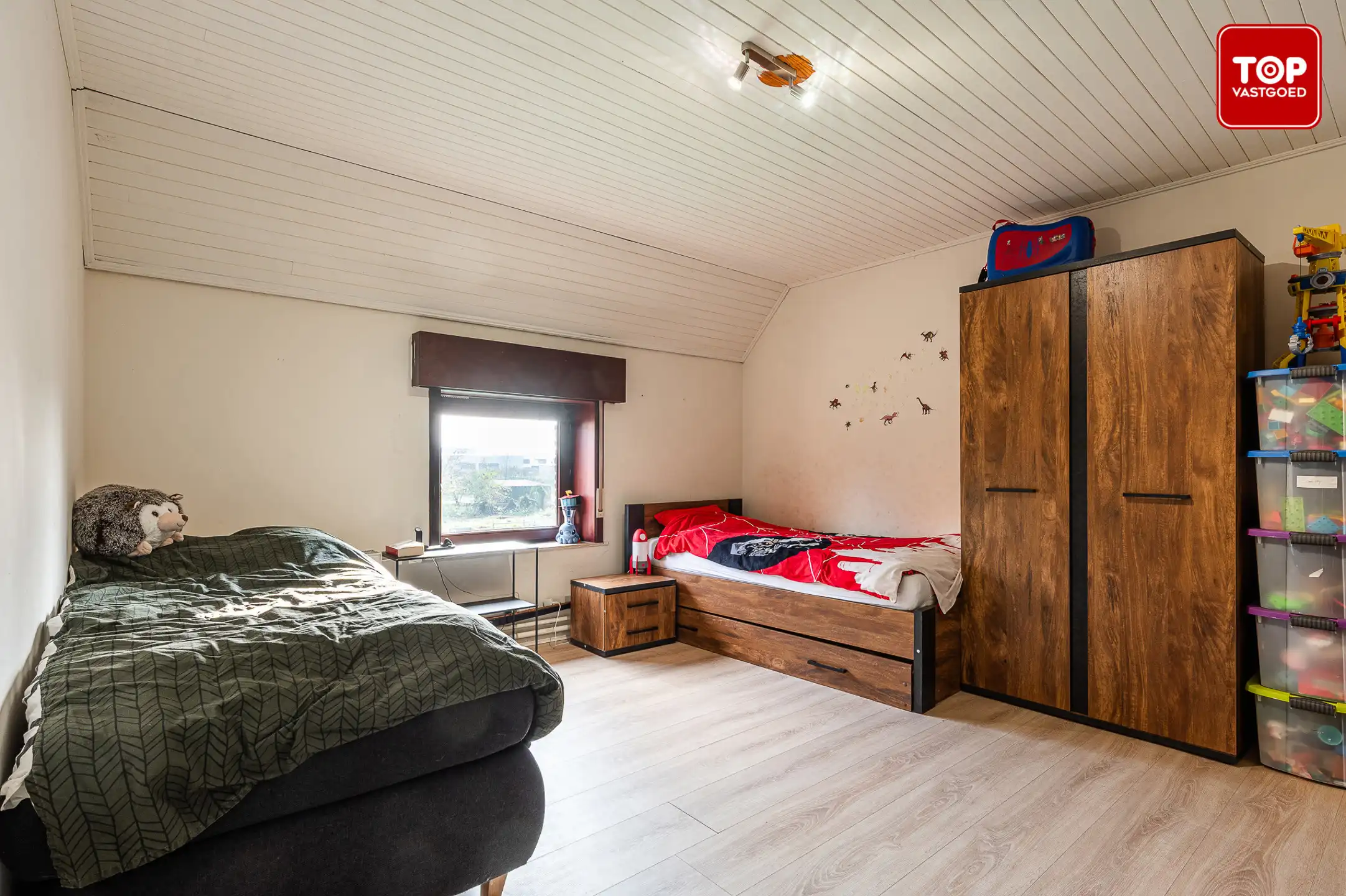 Statige alleenstaande woning met 4 slaapkamers op een perceel van 1591 m² foto 12