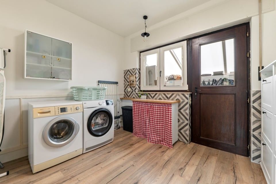 INSTAPKLARE WONING MET 4 SLAAPKAMERS EN 2 BADKAMERS OP EEN GOEDE LOCATIE foto 25
