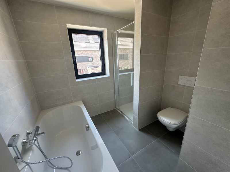 Stijlvolle nieuwbouwwoning in het centrum van Kaprijke! foto 14