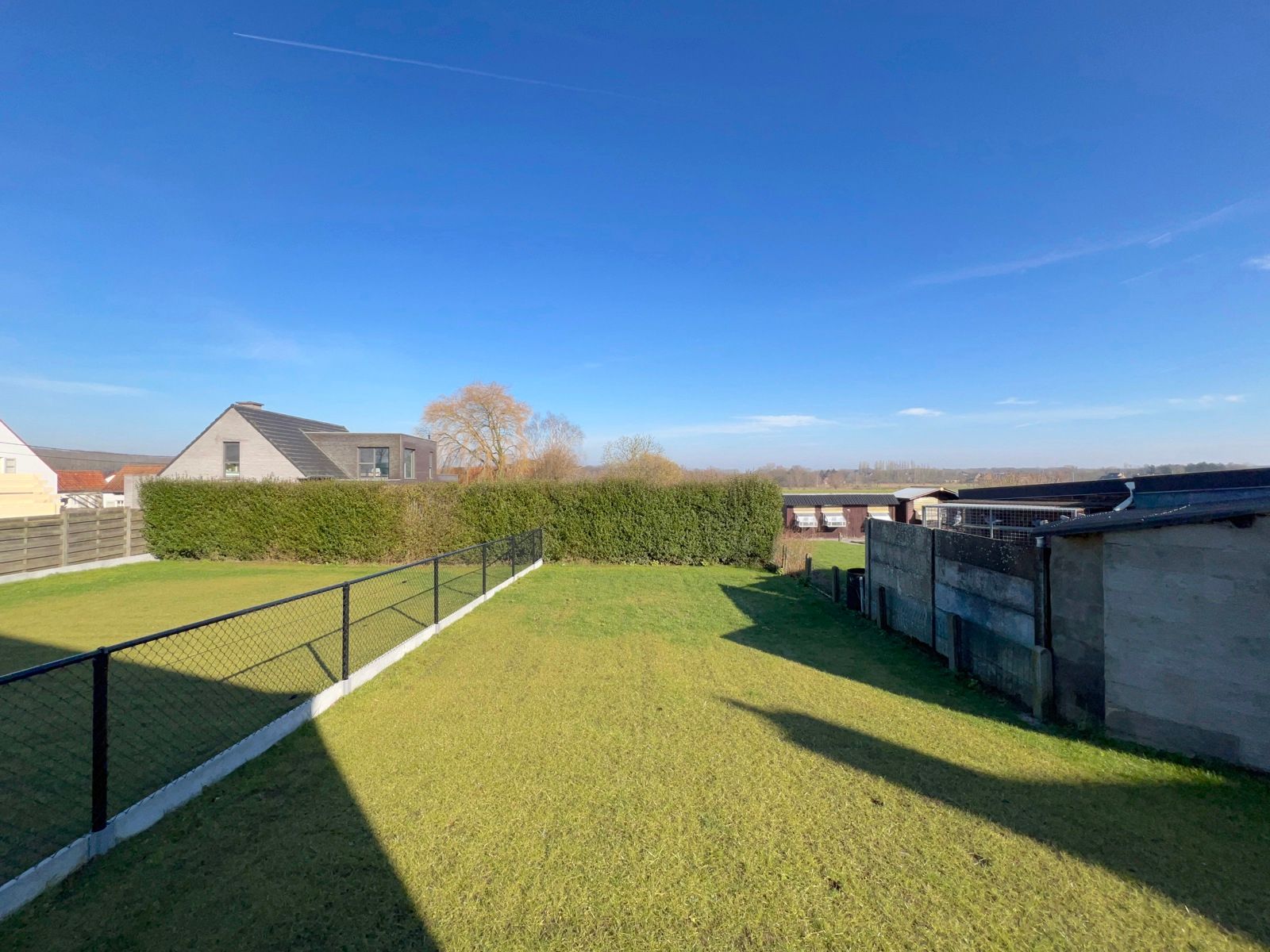 Prachtige woning met 4 slaapkamers foto 36