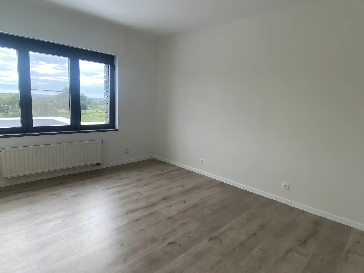 Grote energiezuinige halfopen bebouwing met vrij uitzicht foto 7