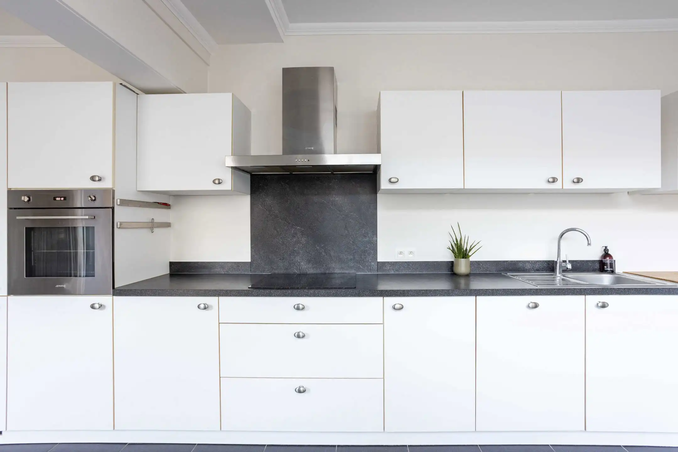 Stijlvolle art-deco herenwoning in een gegeerde straat  foto 12