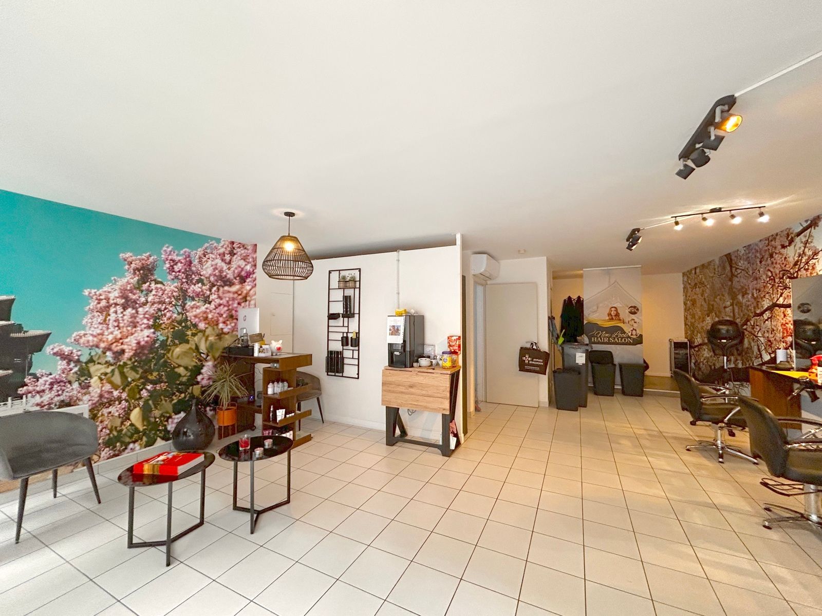 Goed gelegen handelszaak te Ninove foto {{pictureIndex}}