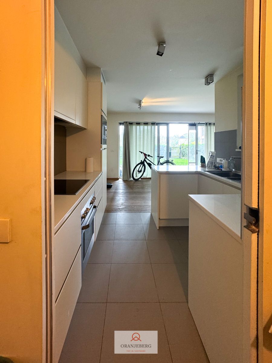 Instapklaar gelijkvloers 2 slpk appartement met tuin foto 12