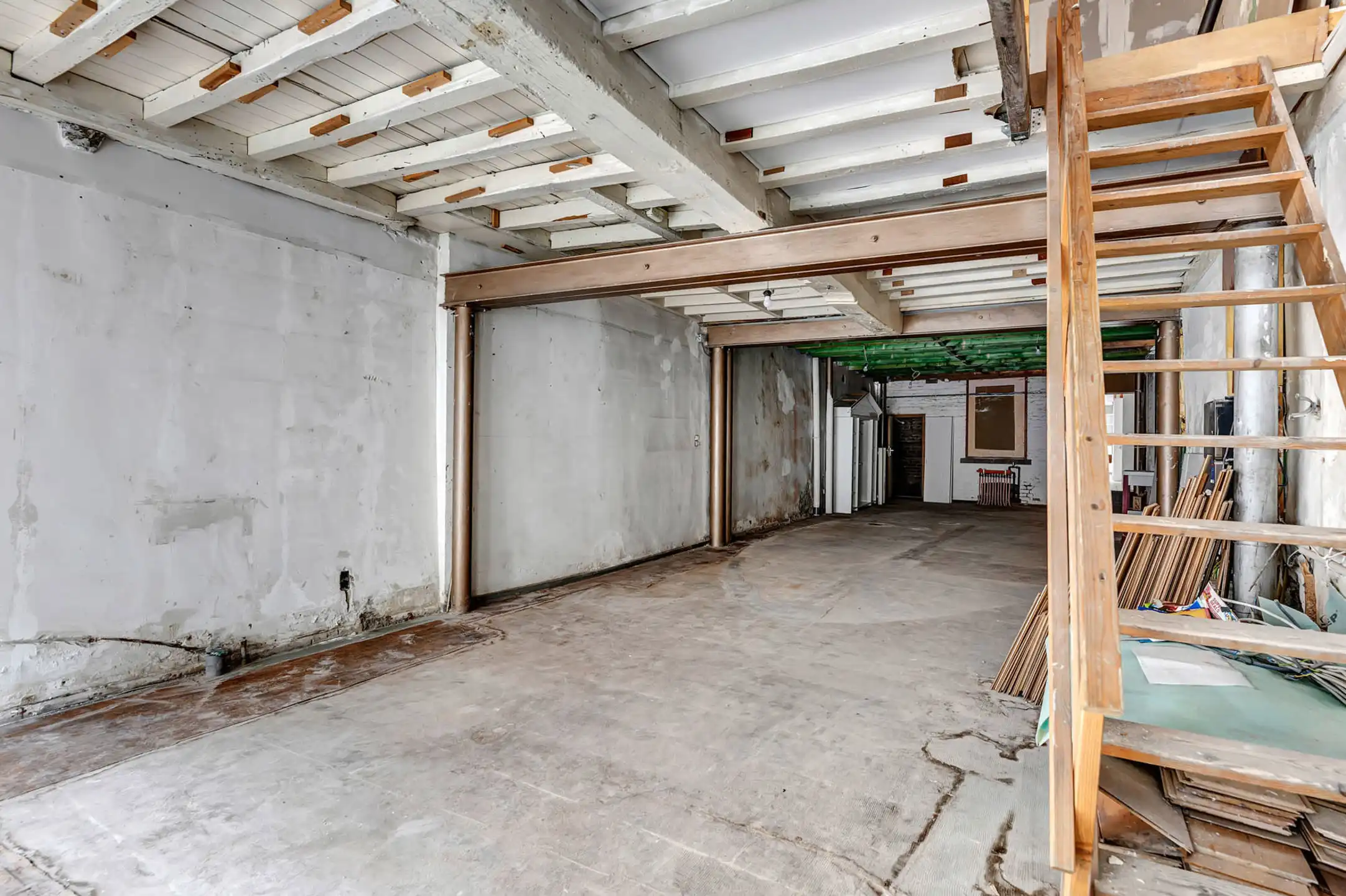 Casco handelspand in Basiliekstraat Halle foto 19