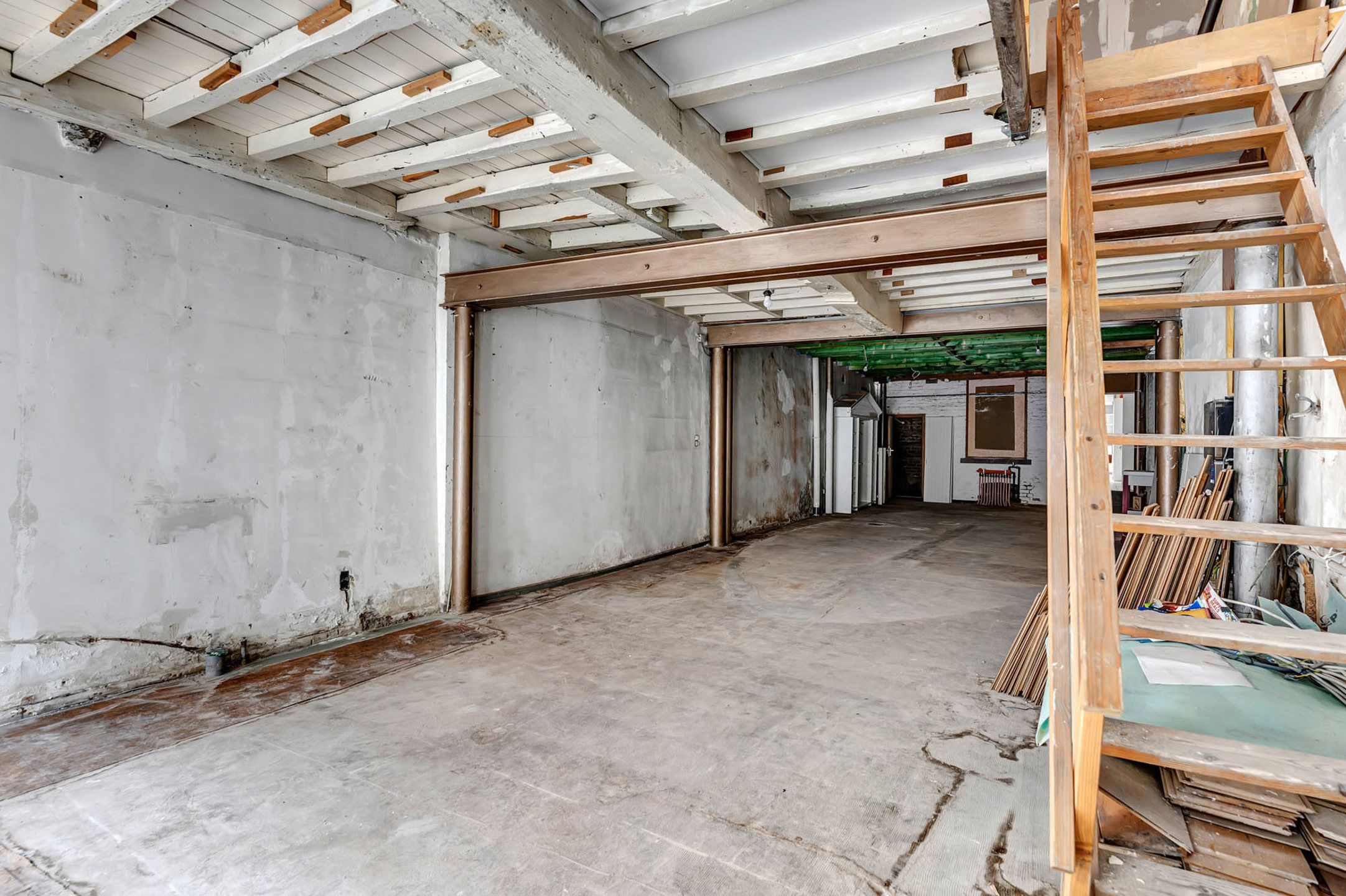 Casco handelspand in Basiliekstraat Halle foto 15