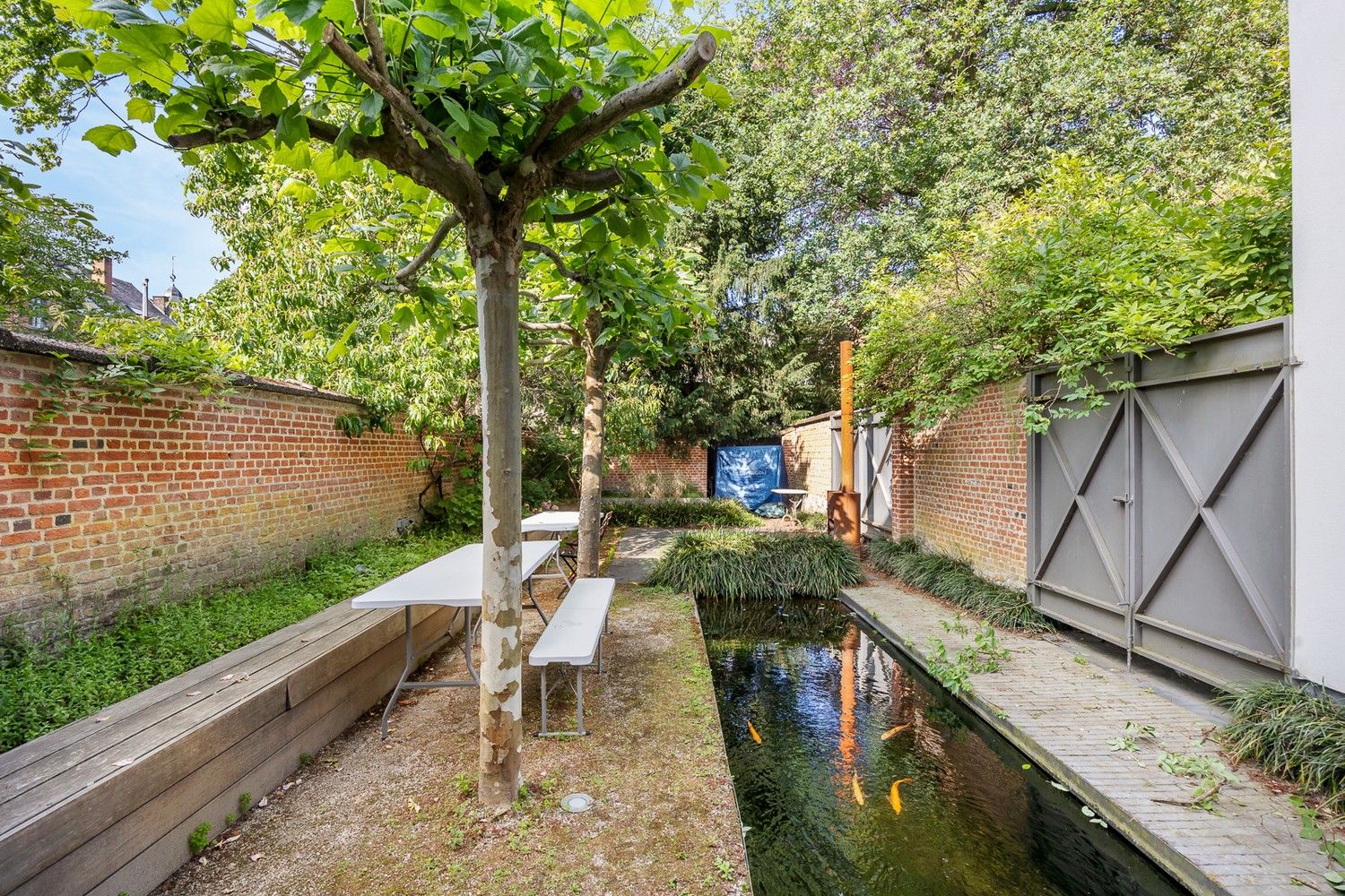 Eclectische herenhuis van ±325m² met mogelijks 5 slaapkamers en een tuin van liefst ±115m² te Zurenborg! foto 8