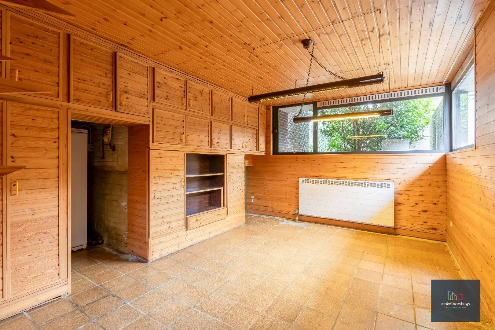 Architecturale woning op een rustige ligging foto 23