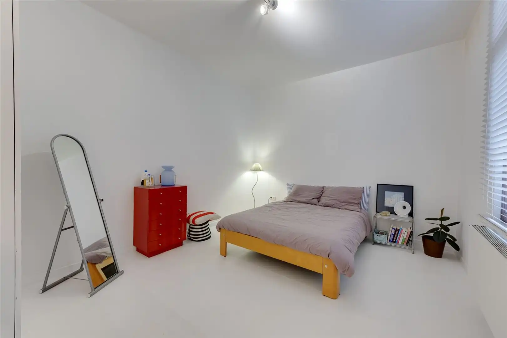 Appartement met 2 SLK en zicht op het Wapperplein foto 13