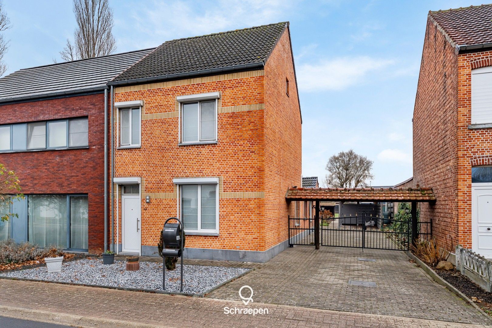 Uitstekend gelegen gezinswoning met 3 slpks en EPC-label C op een zuidoostelijk perceel te Hasselt! foto {{pictureIndex}}