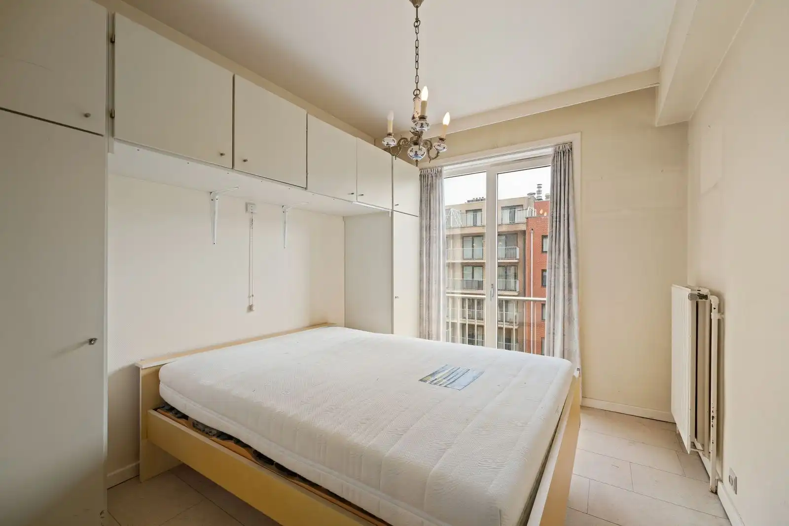 Te renoveren 1-slaapkamerappartement op de zeedijk van Zeebrugge foto 3