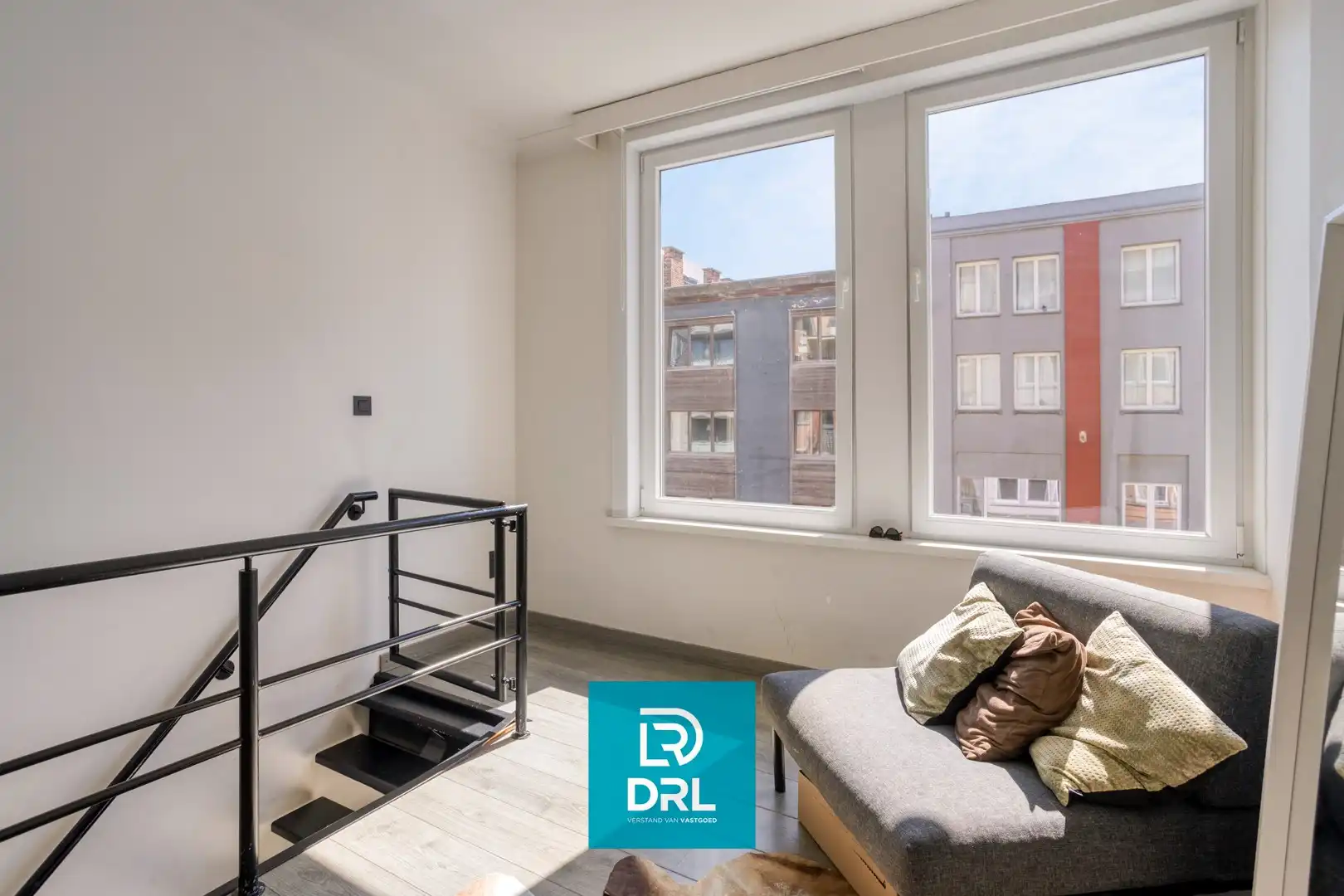 BEDRIJFSGEBOUW met 2 APPARTEMENTEN en HORECAZAAK foto 26