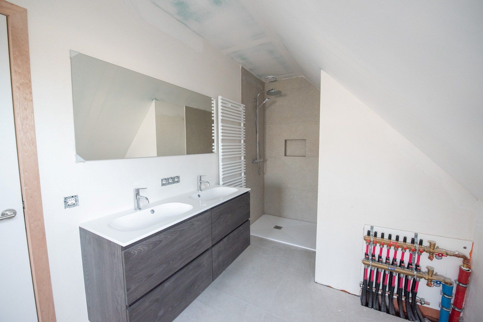 Prachtige energiezuinige nieuwbouwwoning te huur met 3 slaapkamers foto 14