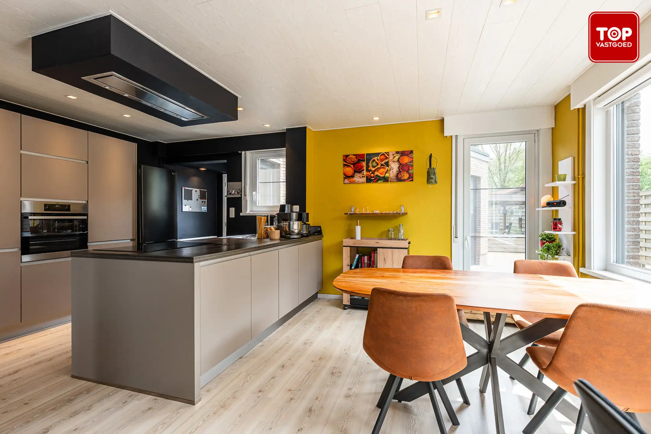Verzorgde woning met zonnige tuin op Toplocatie foto 5