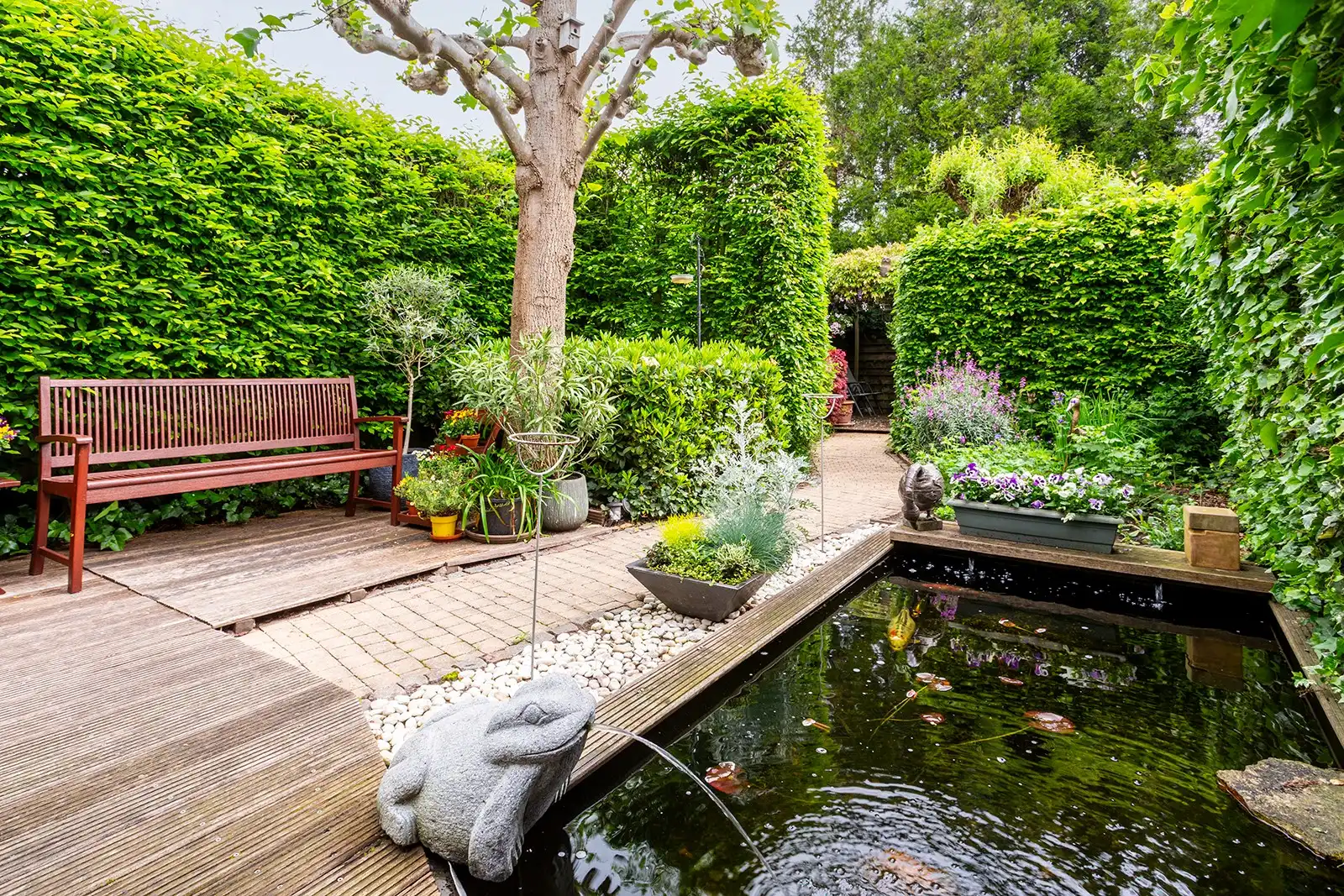 Instapklare bel-etagewoning met 3 slaapkamers en groene tuin foto 13