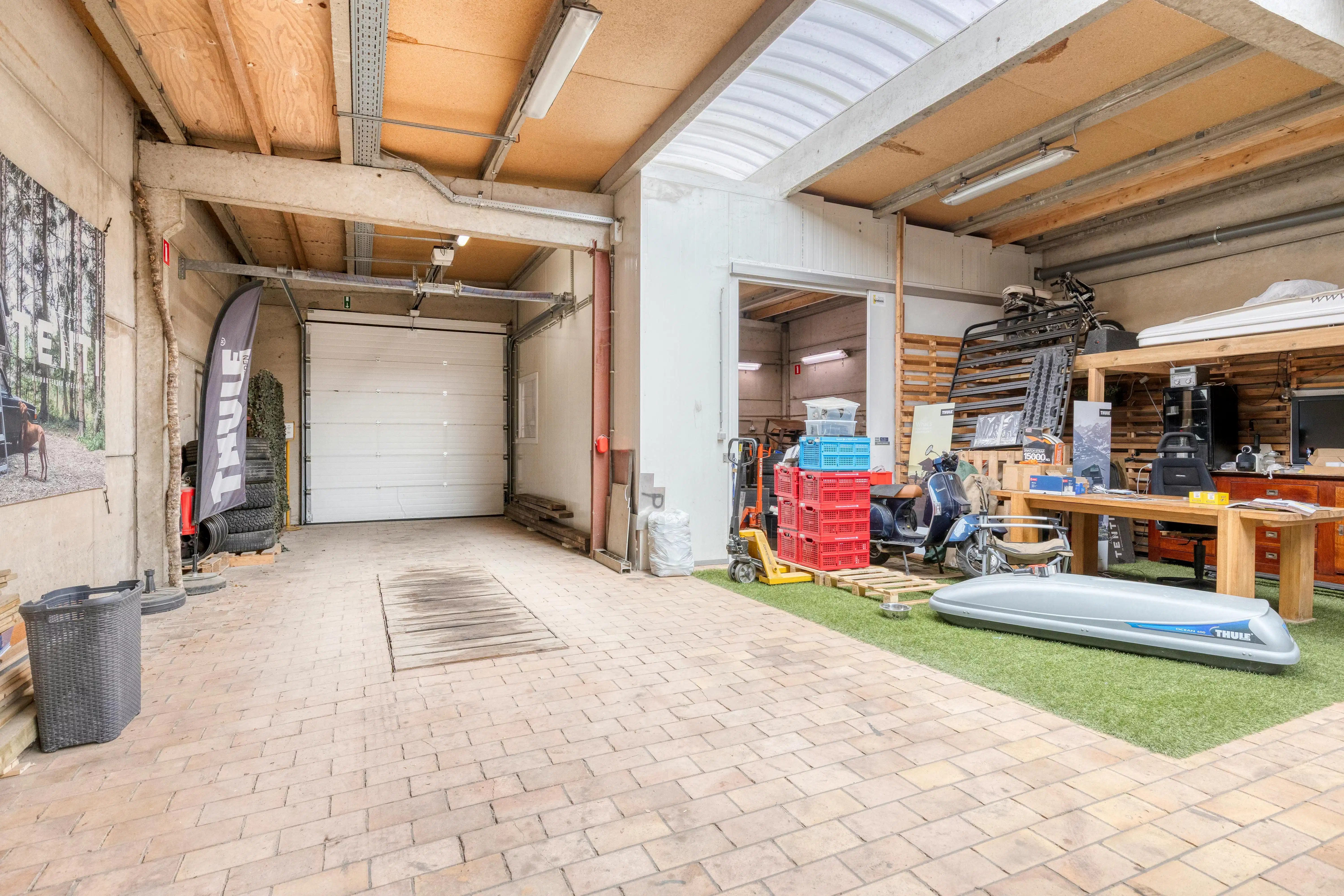 Huis met magazijn te koop in Boom    foto 24