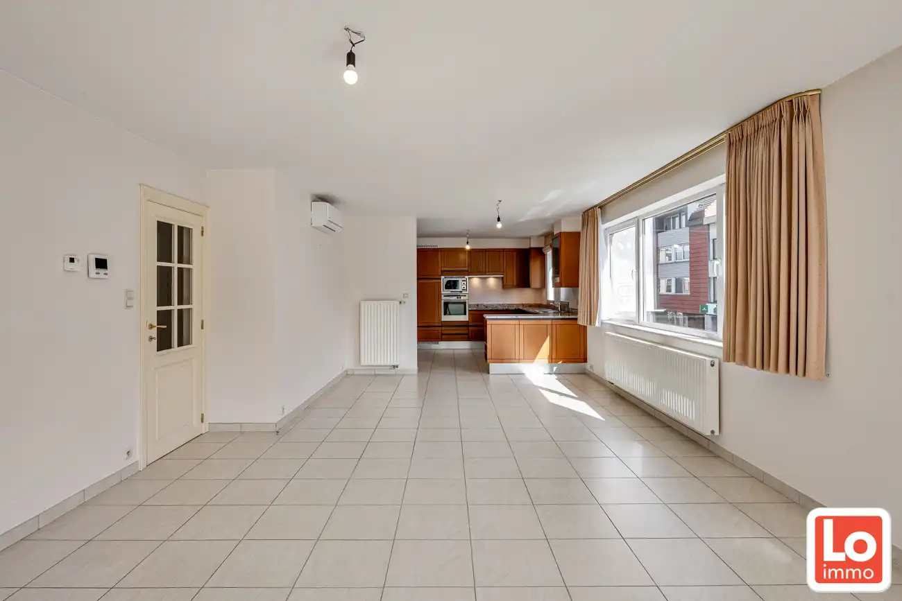 Ruim 2 slpk appartement met ZW-gericht terras op toplocatie! foto 5