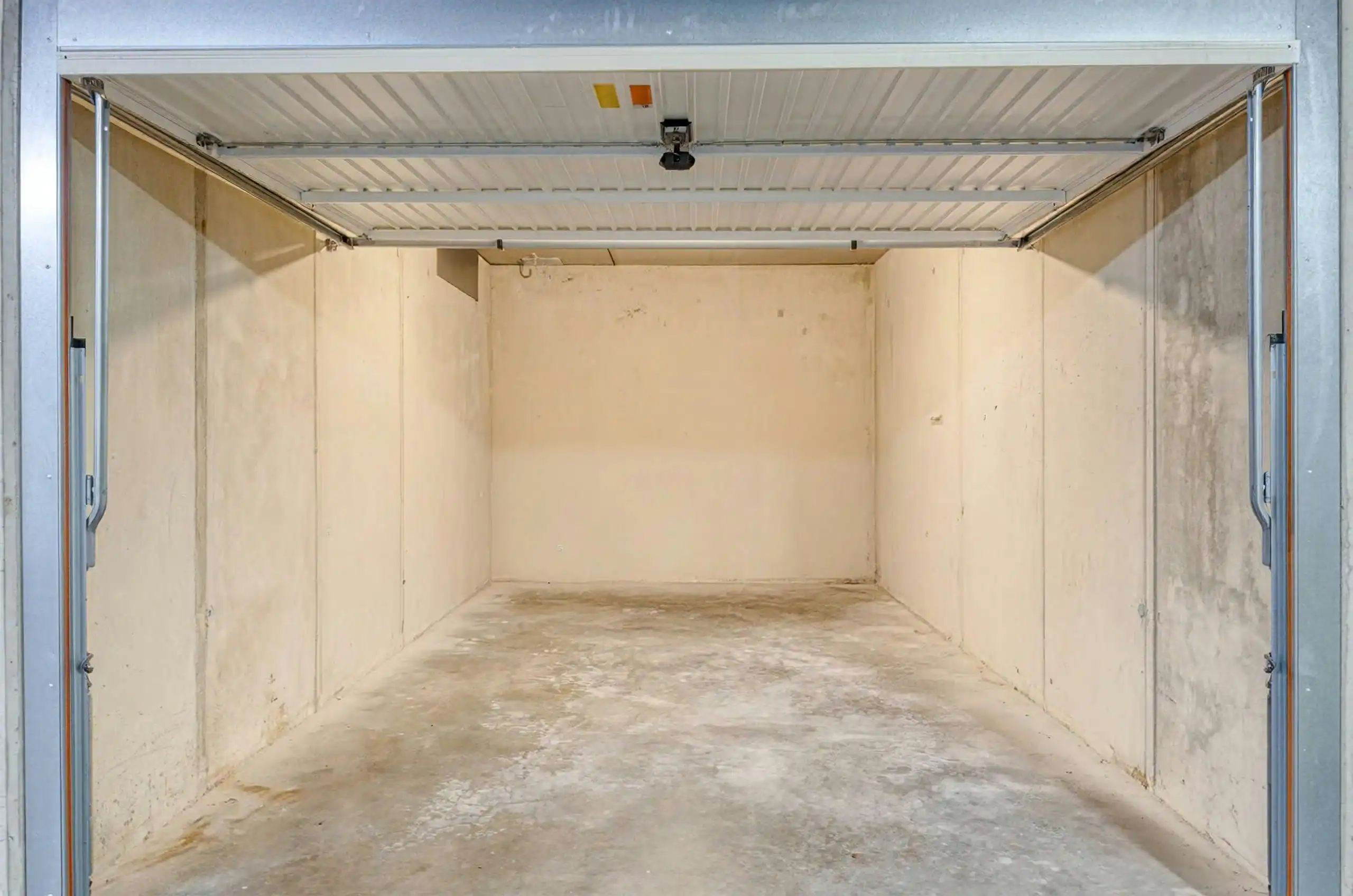 Prachtig appartement met garage te koop in Maaseik foto 23