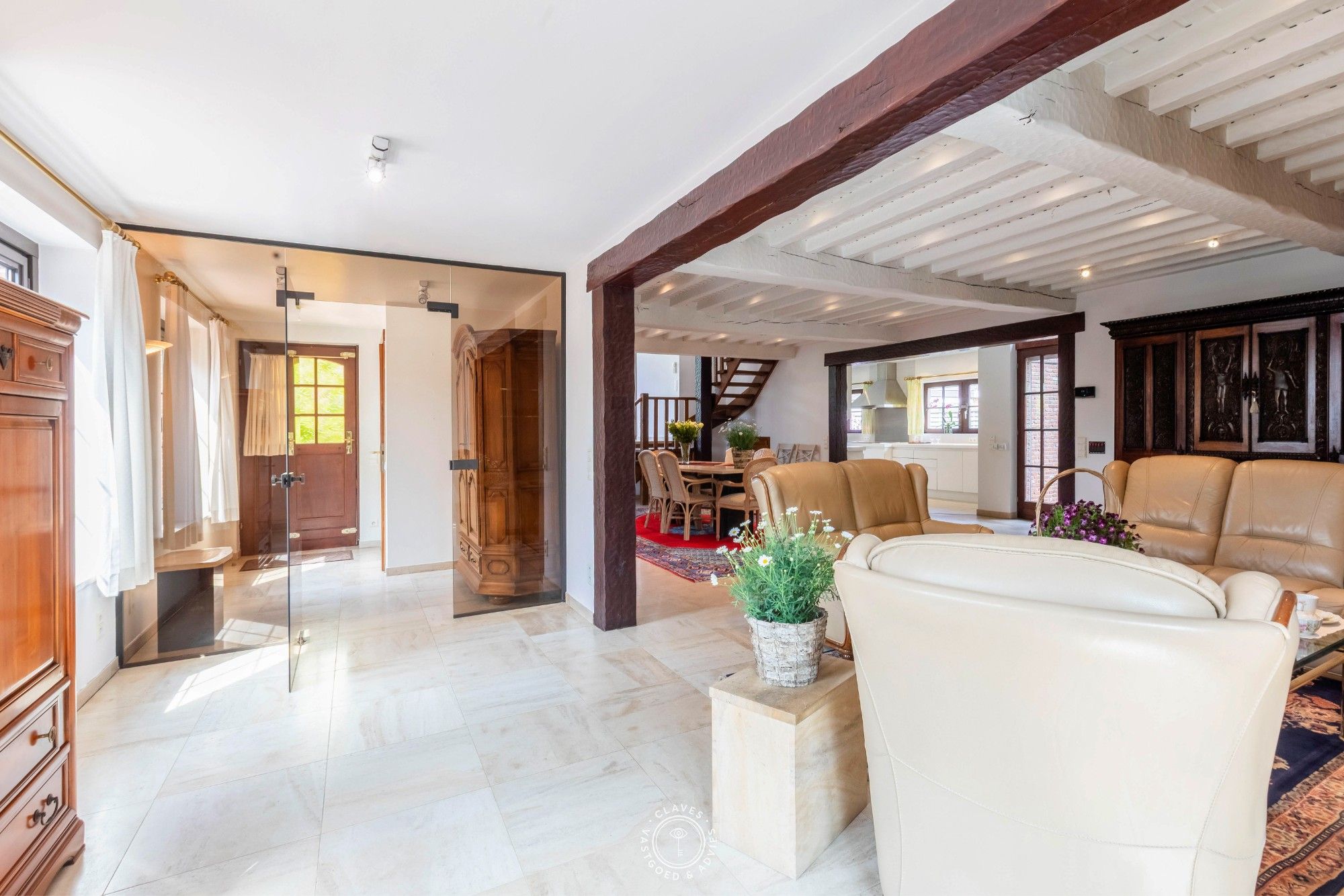 Karaktervolle villa op uitzonderlijk perceel van 3.262 m² foto 6